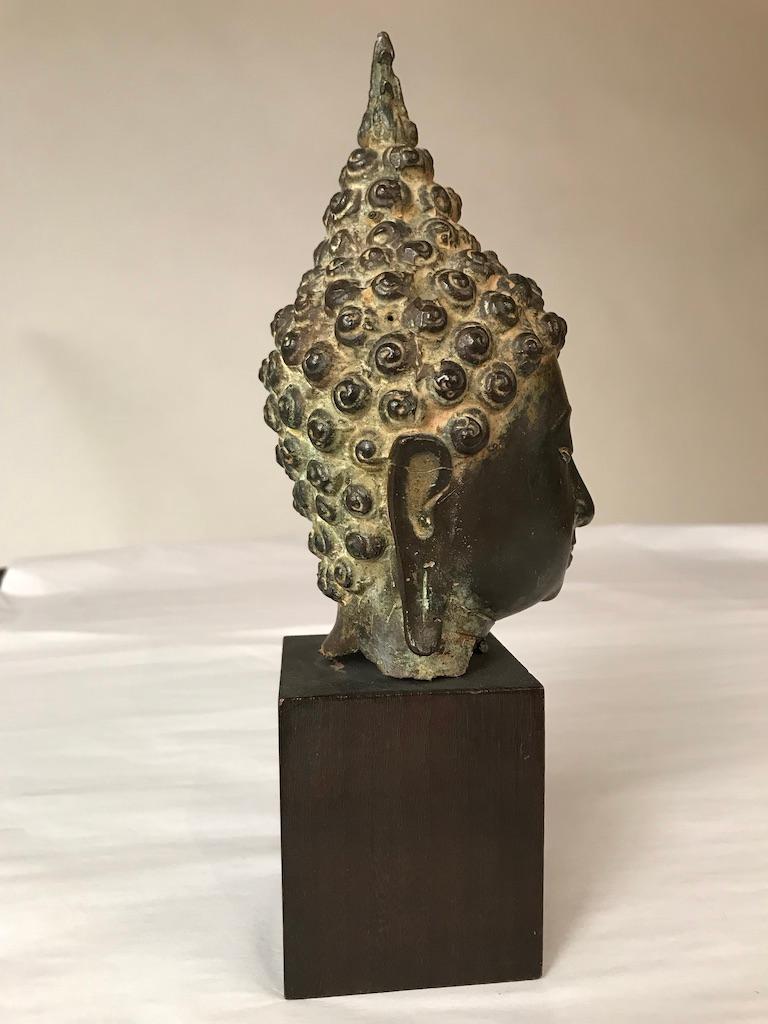 Thailändischer Bronzekopf des Buddha aus dem 17. Jahrhundert 6