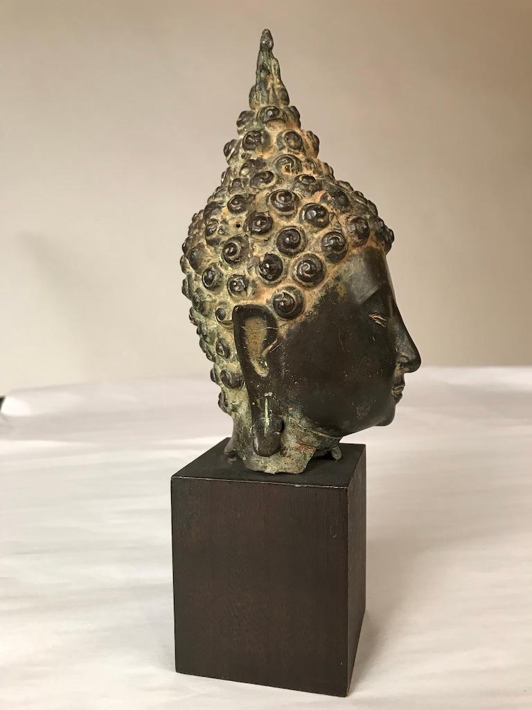 Thailändischer Bronzekopf des Buddha aus dem 17. Jahrhundert 7