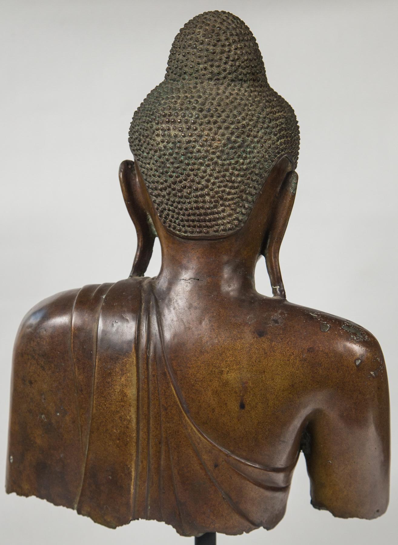 Burmese Bronze Head of the Buddha For Sale 1