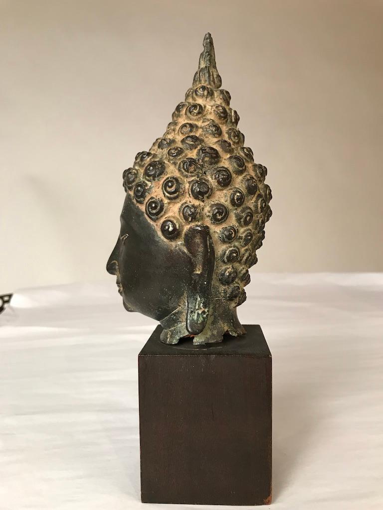 Thailändischer Bronzekopf des Buddha aus dem 17. Jahrhundert 2