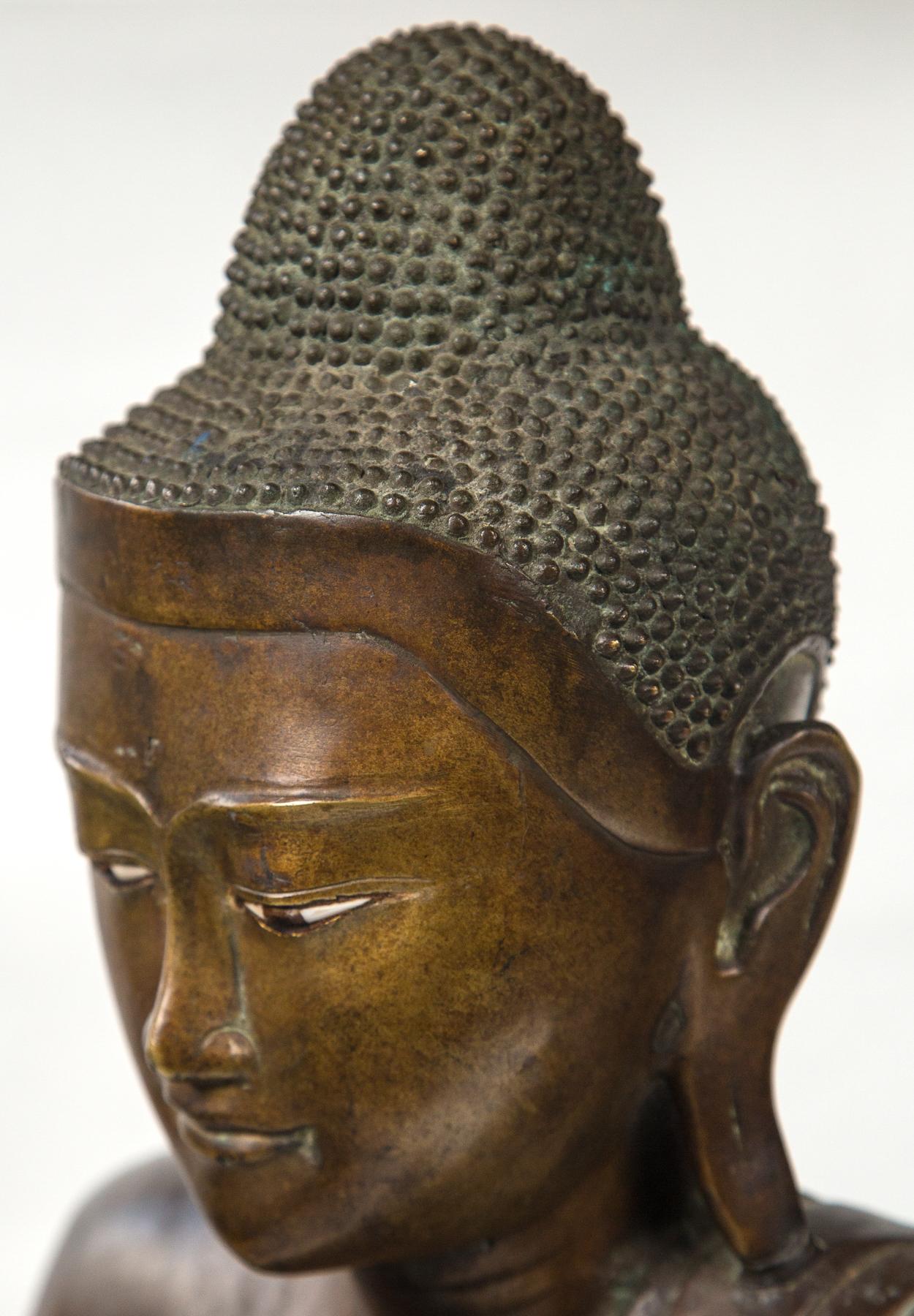 Burmese Bronze Head of the Buddha For Sale 4
