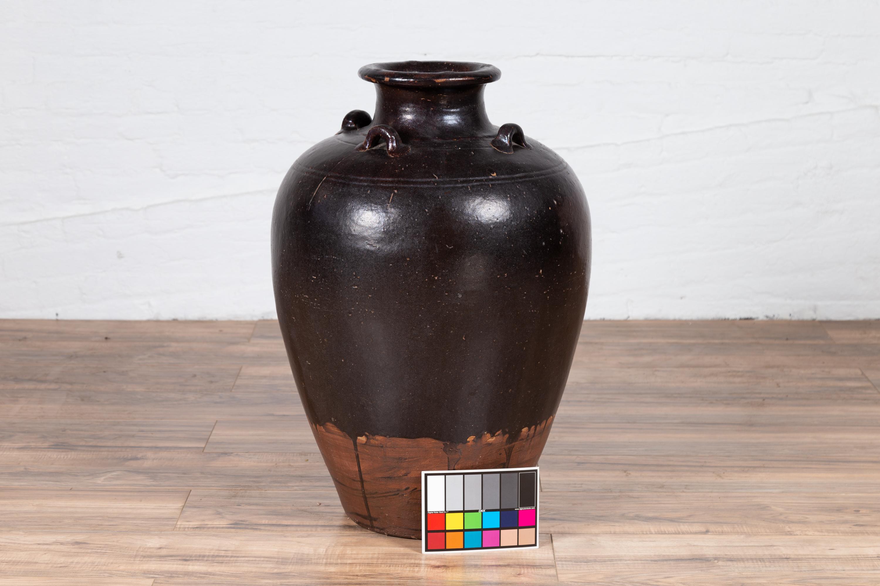 Thai Brownware Monochrome Water Jar with Carrying Handles, Early 20th Century For Sale 6