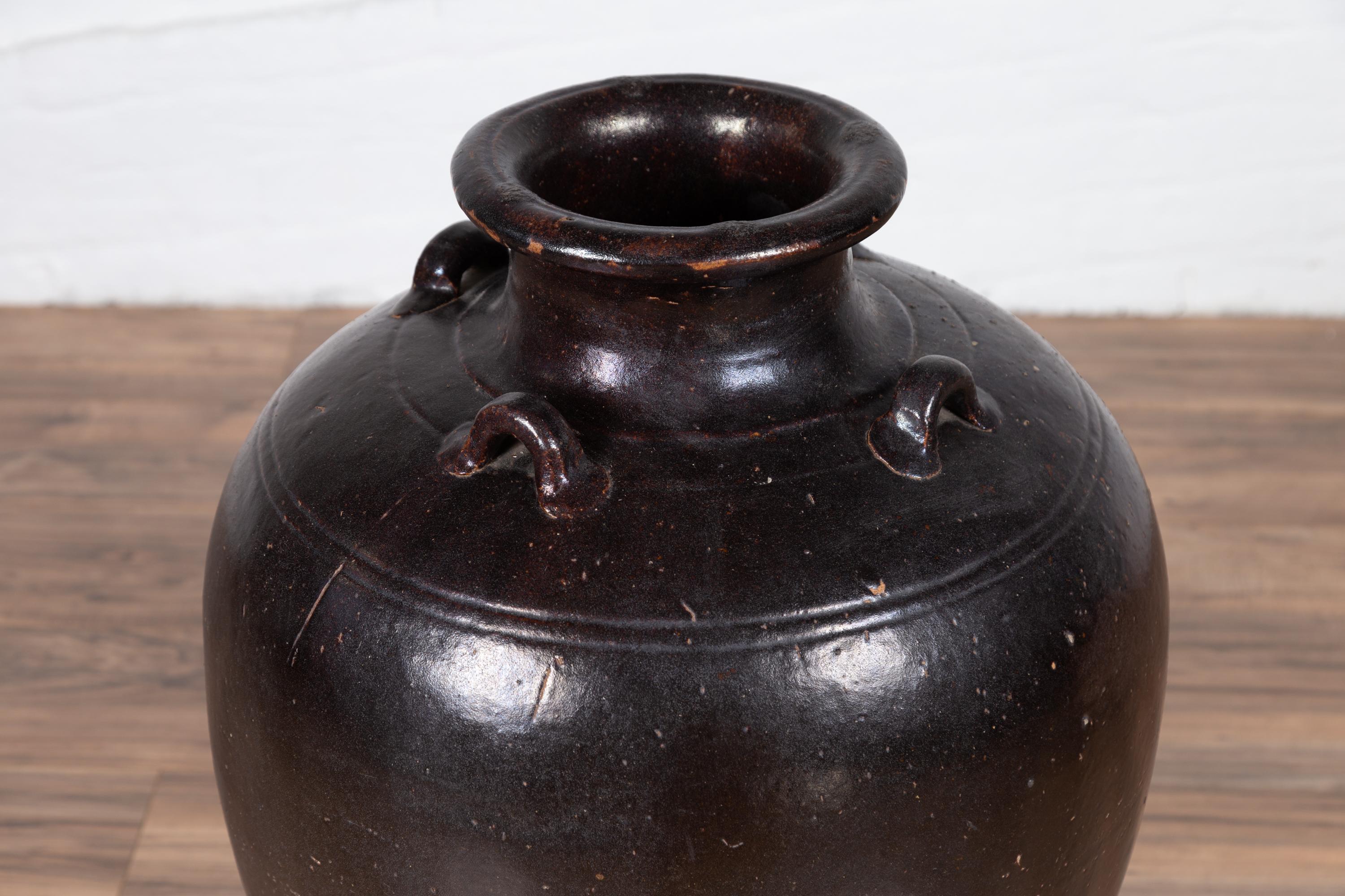 Thai Brownware Monochrome Water Jar with Carrying Handles, Early 20th Century In Good Condition For Sale In Yonkers, NY