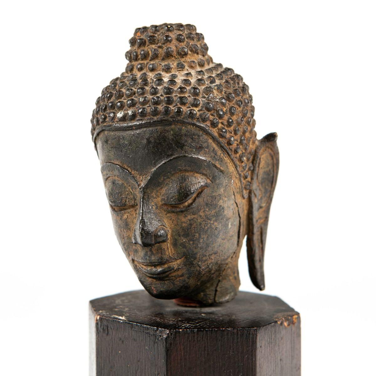 Thai Buddha Head in Bronze, 17th-18th Century In Good Condition For Sale In Kastrup, DK