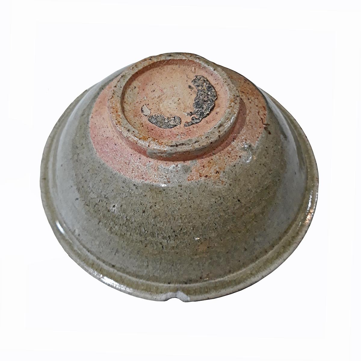 Thai Celadon Bowl, 16th Century 1