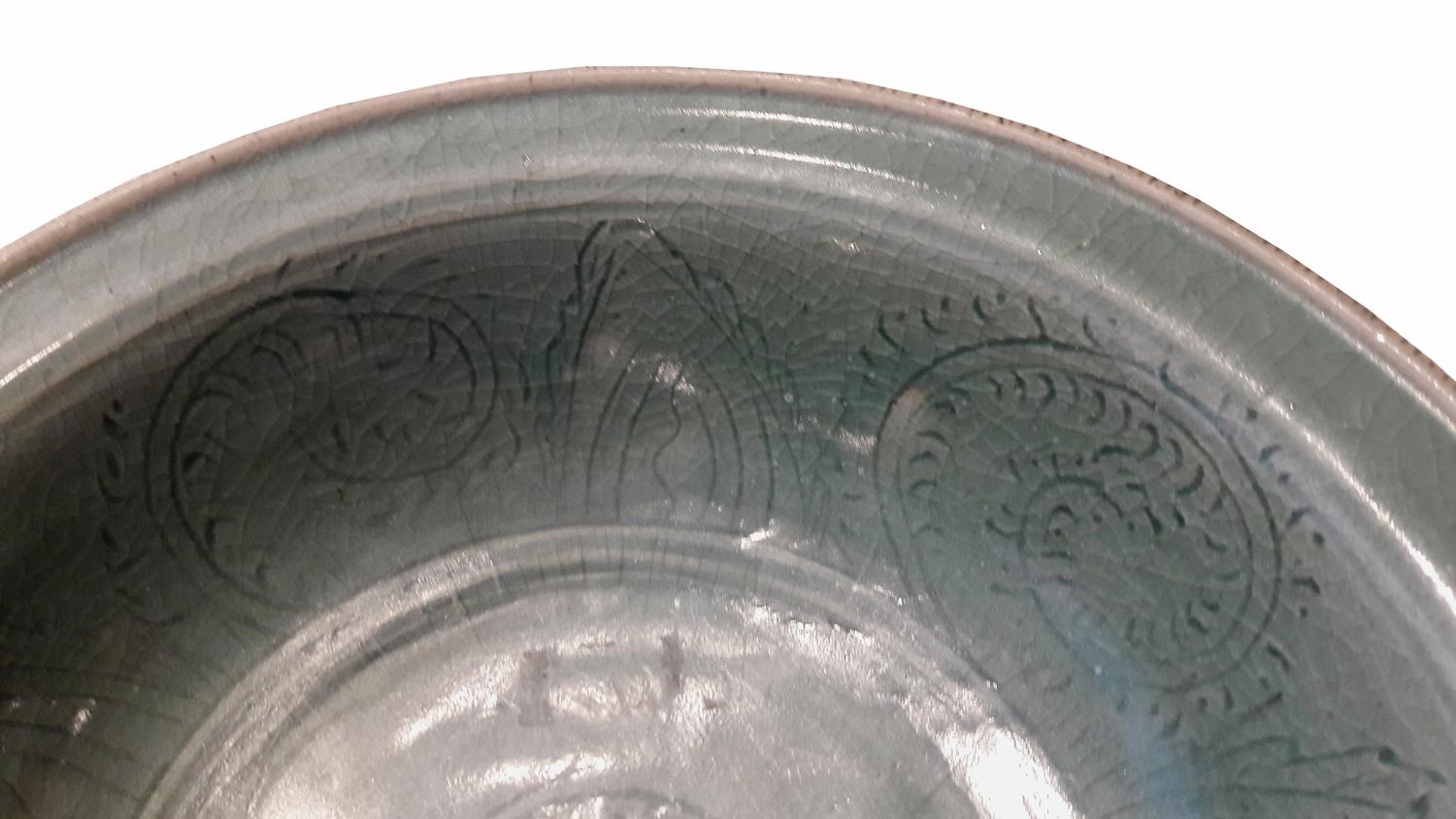 Thai Celadon Plate, Late 19th Century In Good Condition In New York, NY