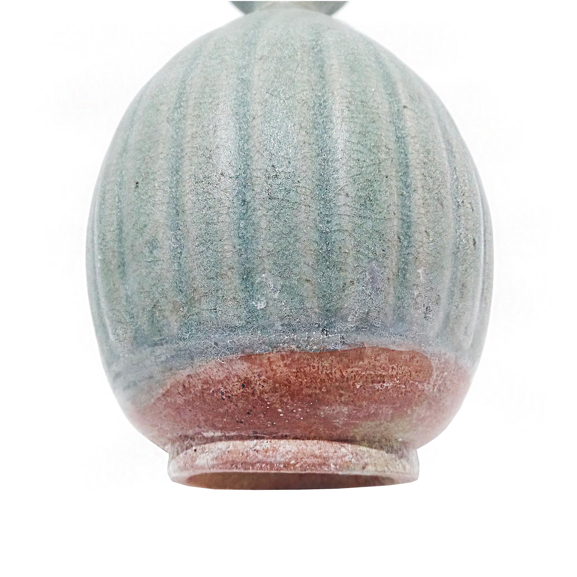 Thai Celadon Vase, Late 19th Century For Sale 5