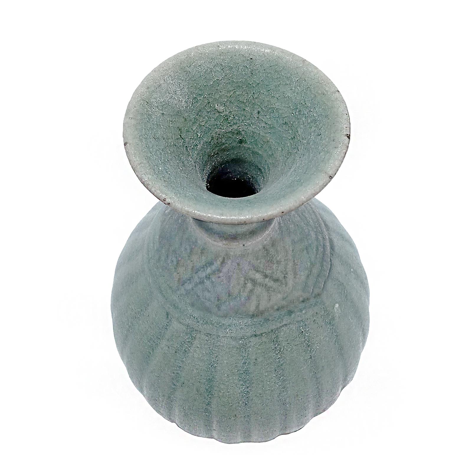 Hand-Crafted Thai Celadon Vase, Late 19th Century For Sale