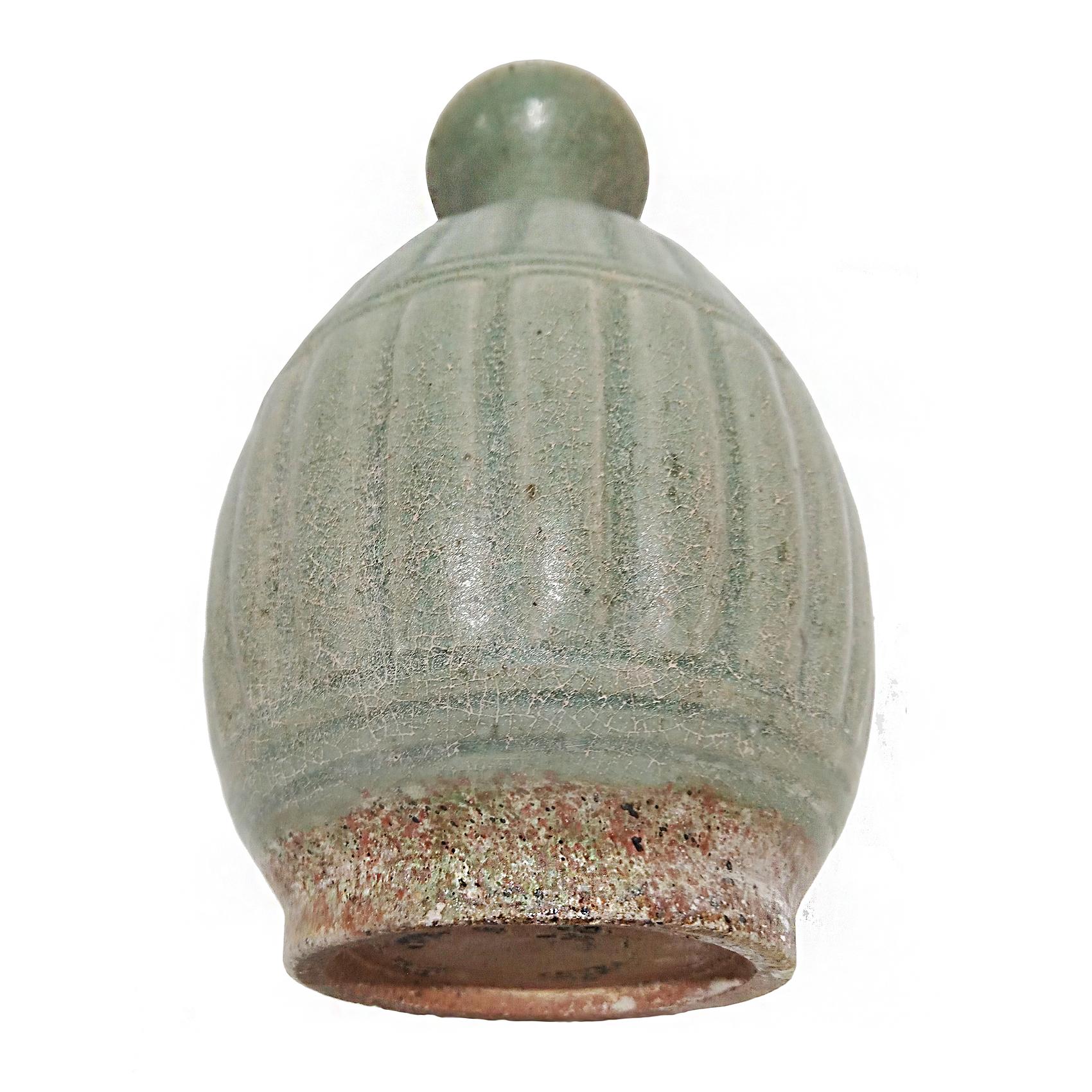 Vaso in celadon tailandese, fine XIX secolo In condizioni buone in vendita a New York, NY