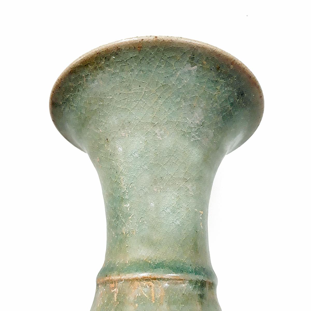 Thailändische Celadon-Vase, Mitte des 20. Jahrhunderts im Angebot 1