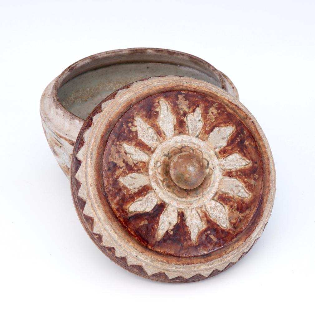 18th Century and Earlier Thai ceramic covered box from the Sawankhalok kilns For Sale