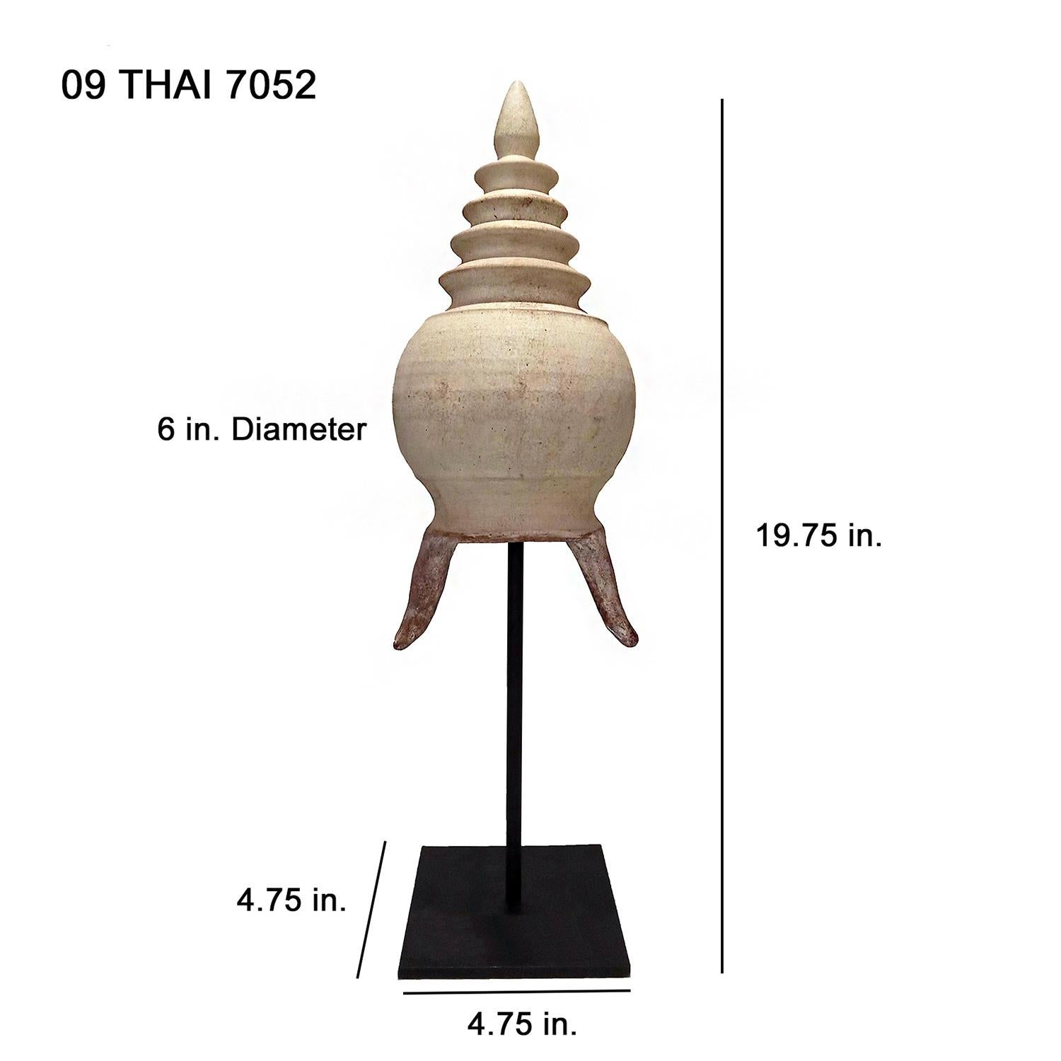 Thai Ceramic Stupa, on Stand In Good Condition For Sale In New York, NY