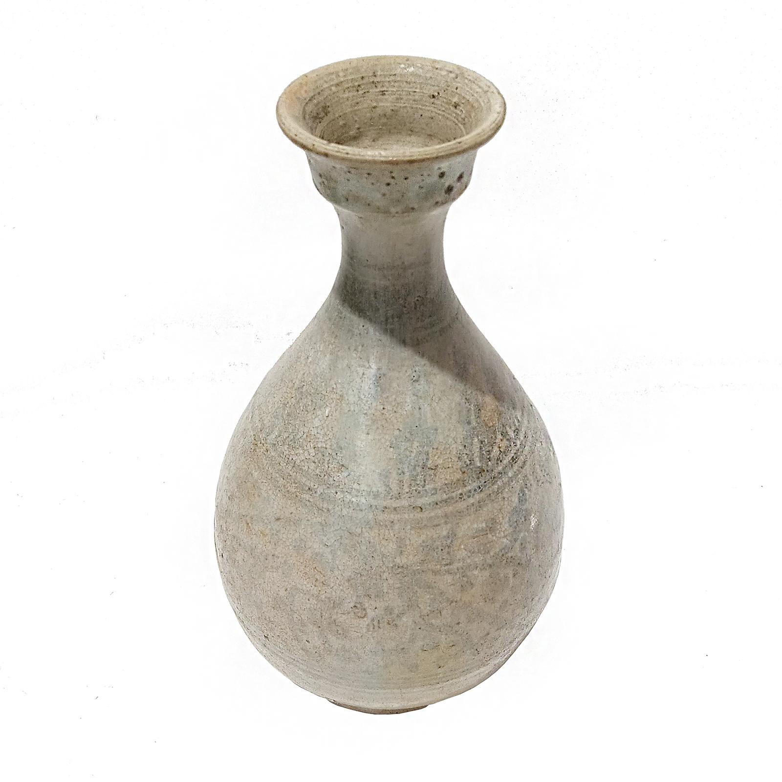 Thai Ceramic Vase, Mid 19th Century In Good Condition For Sale In New York, NY