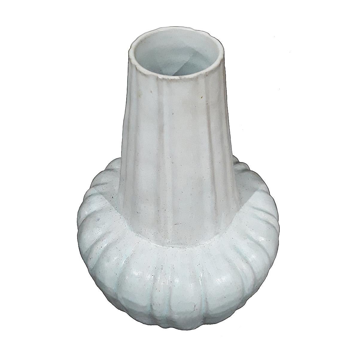 A white ceramic vase from Thailand, circa 1950. 
Gloss white finish, flower-shaped and tapered neck.