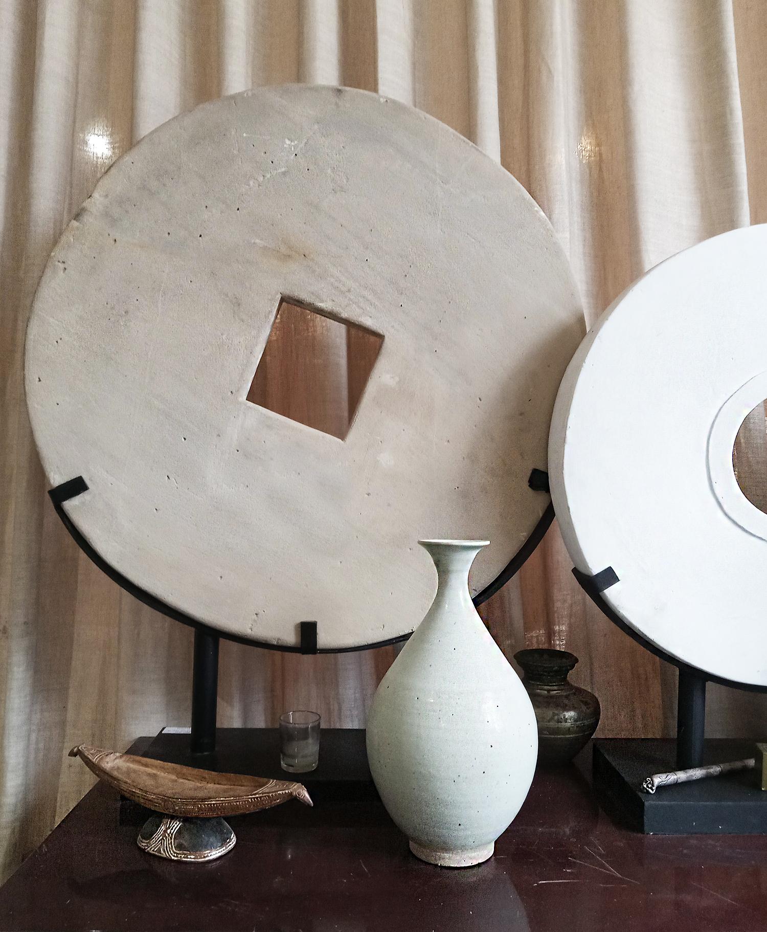 Thai-Keramikvase mit weißer Glasur, Mitte 20. im Angebot 4