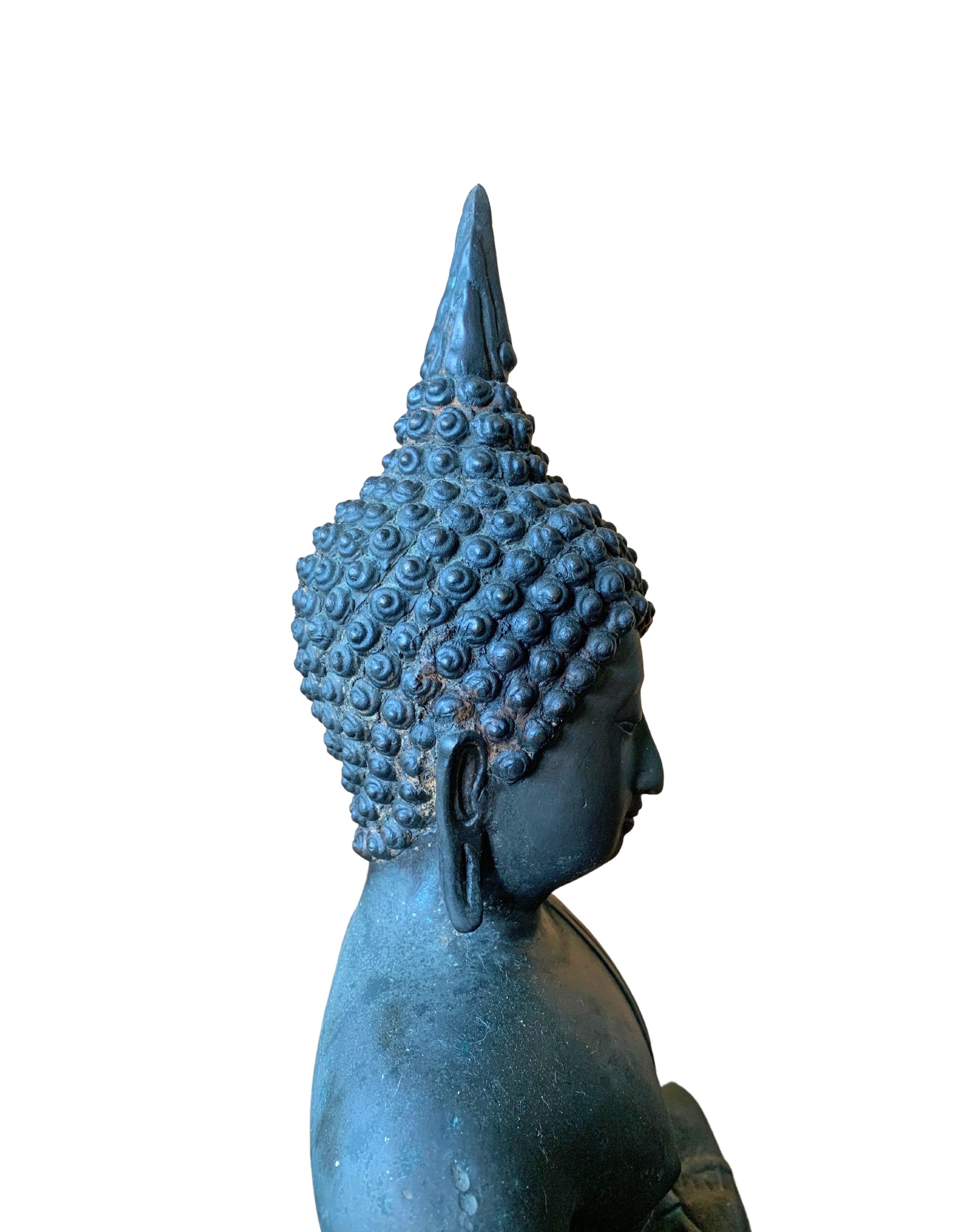 Thai Chiang Saen Buddha from Bronze, c. 1950 For Sale 1