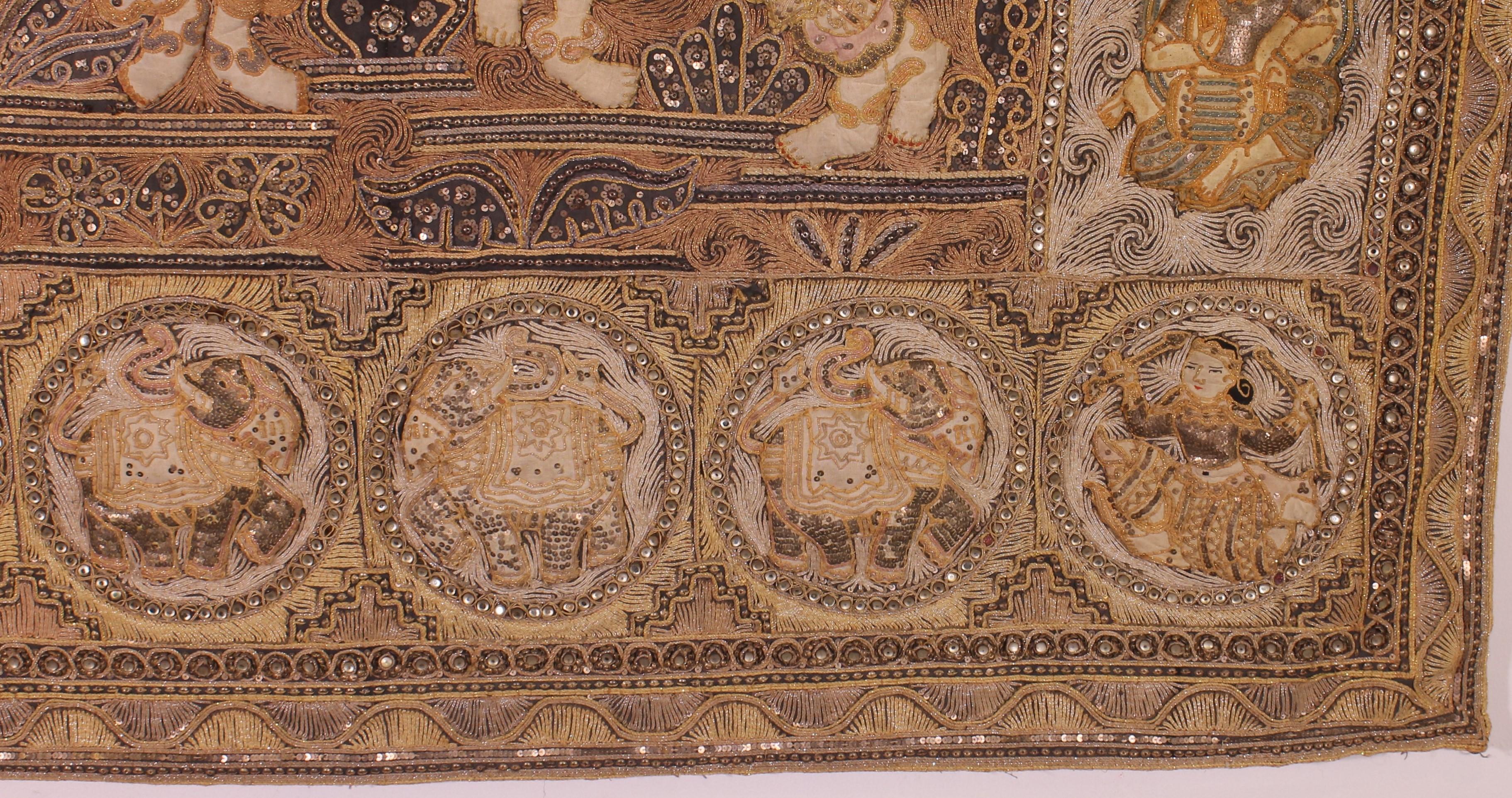 Thaïlandais Broderie thaïlandaise - 19ème siècle en vente