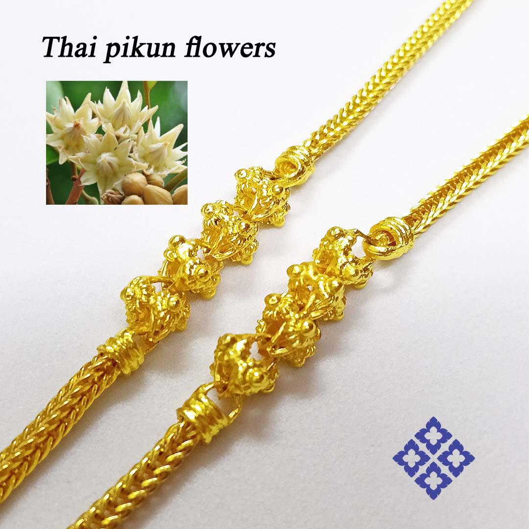 Thai flower pikun necklace. Brass+silver on 24K Goldplated. Thai sukhothai style In New Condition For Sale In Bangkok, TH