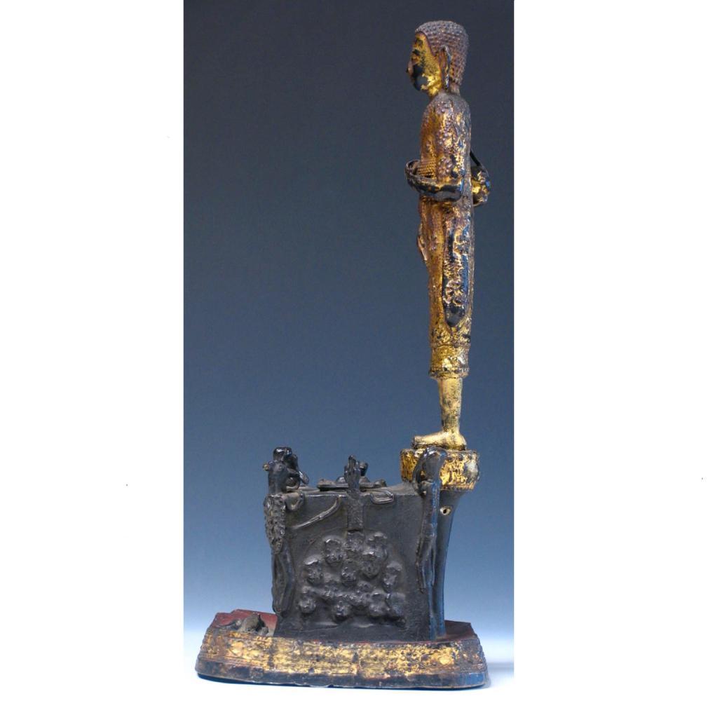 Thai gilded copper alloy sculpture of Phra Malai visiting the damned to hell For Sale 1