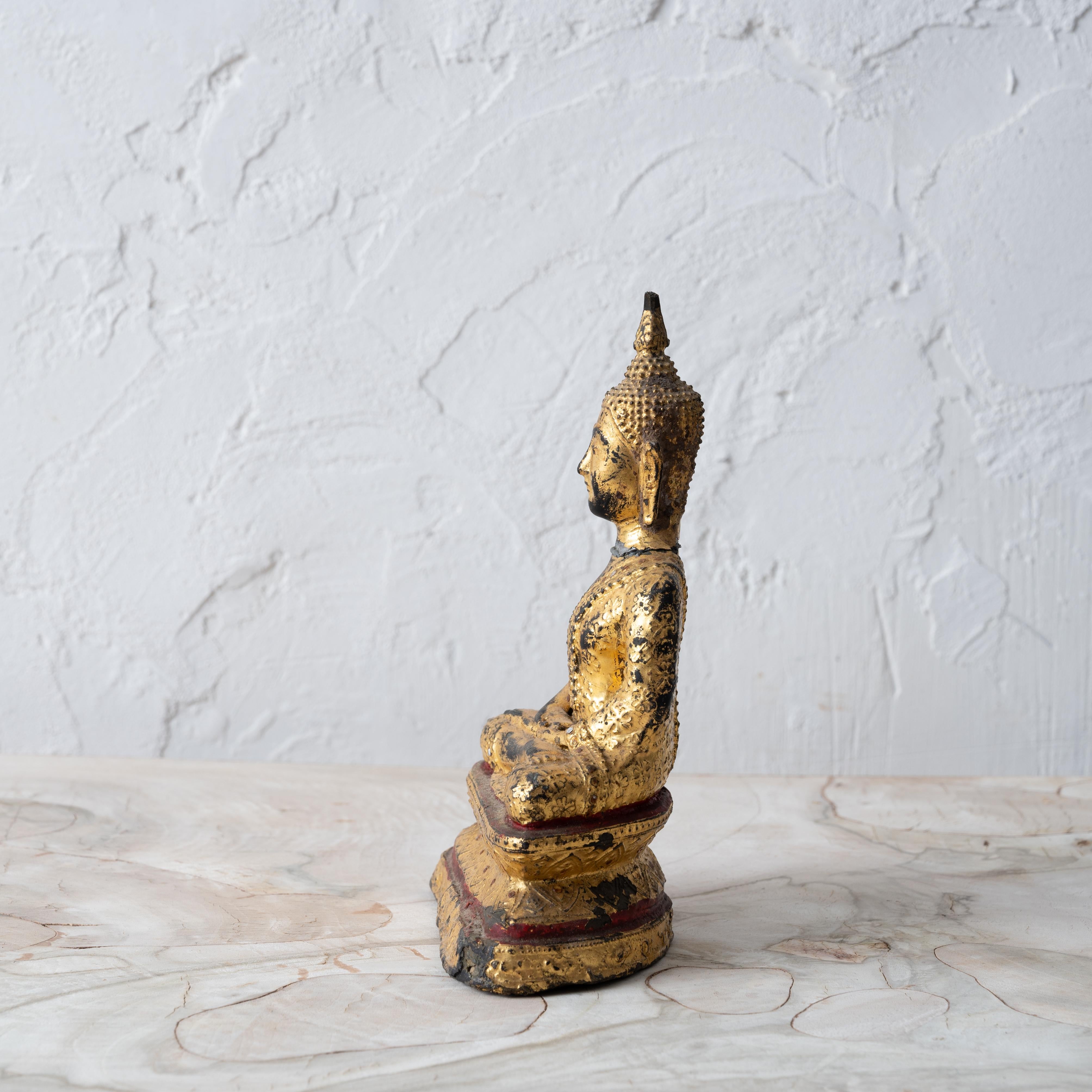 Thai Gilt Bronze Buddha, 19th Century For Sale 3