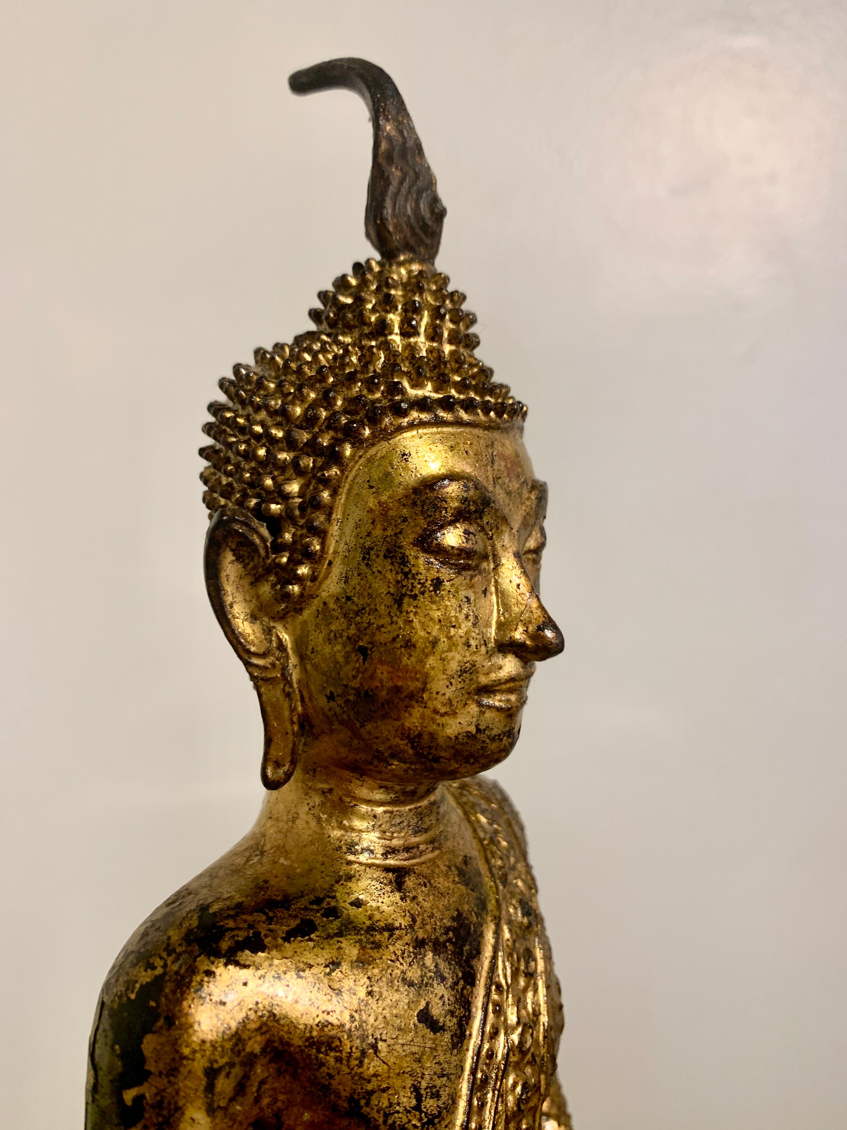 Thailändischer Buddha aus vergoldeter Bronze, Marvijaya, Rattanakosin-Periode, 19. Jahrhundert, Thailand im Angebot 6