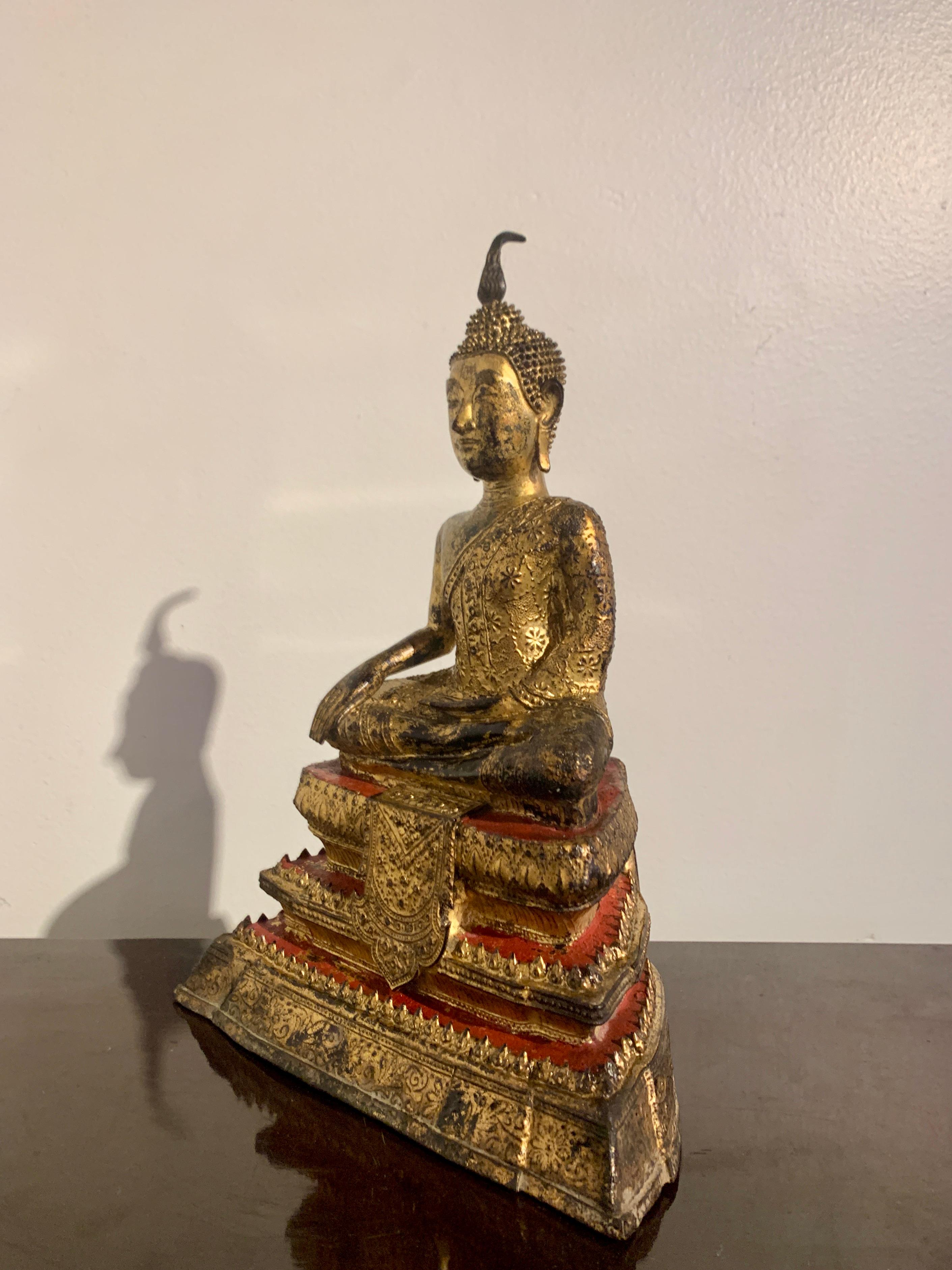 Thailändischer Buddha aus vergoldeter Bronze, Marvijaya, Rattanakosin-Periode, 19. Jahrhundert, Thailand im Angebot 3