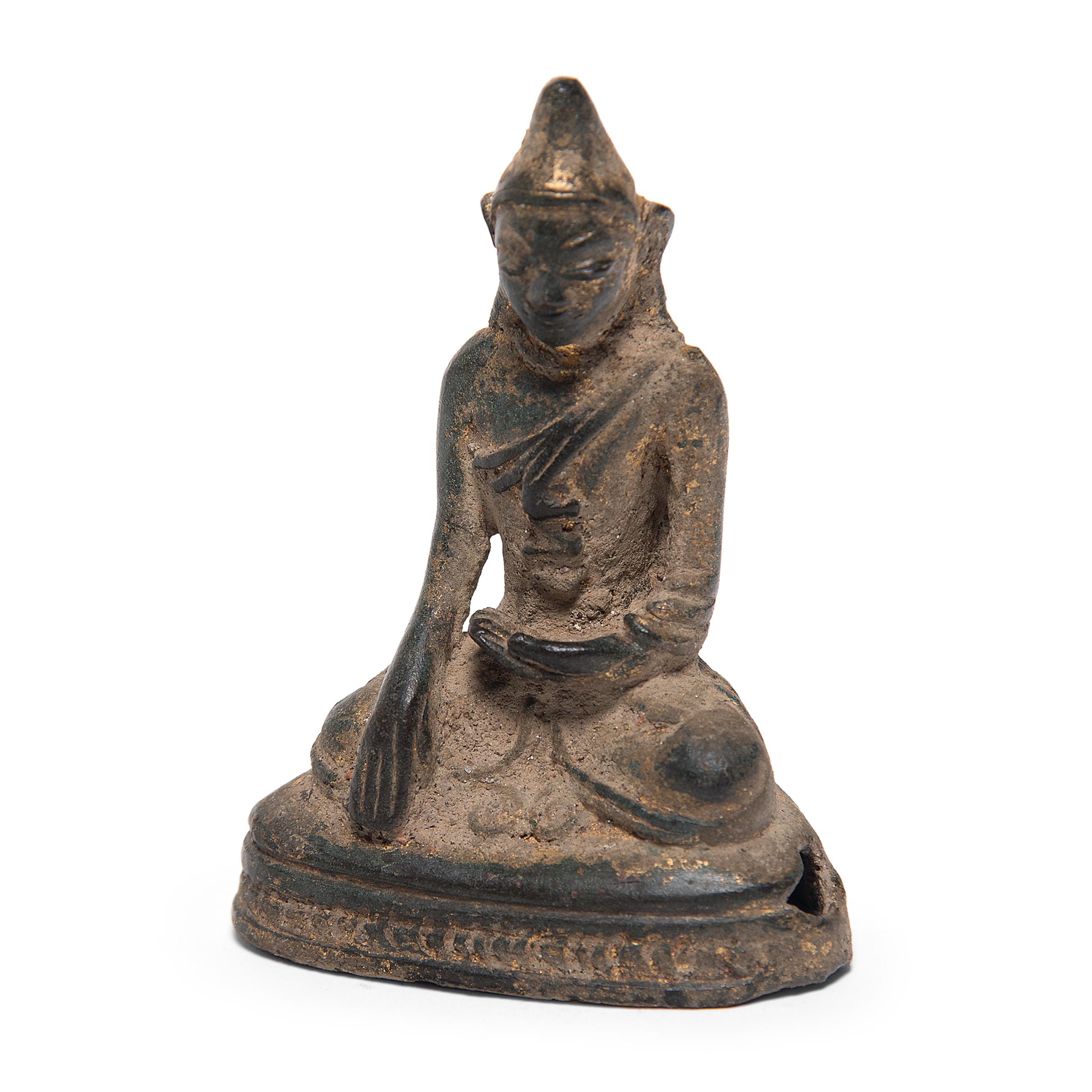 Thai Gilt Bronze Seated Buddha, circa 1850 1