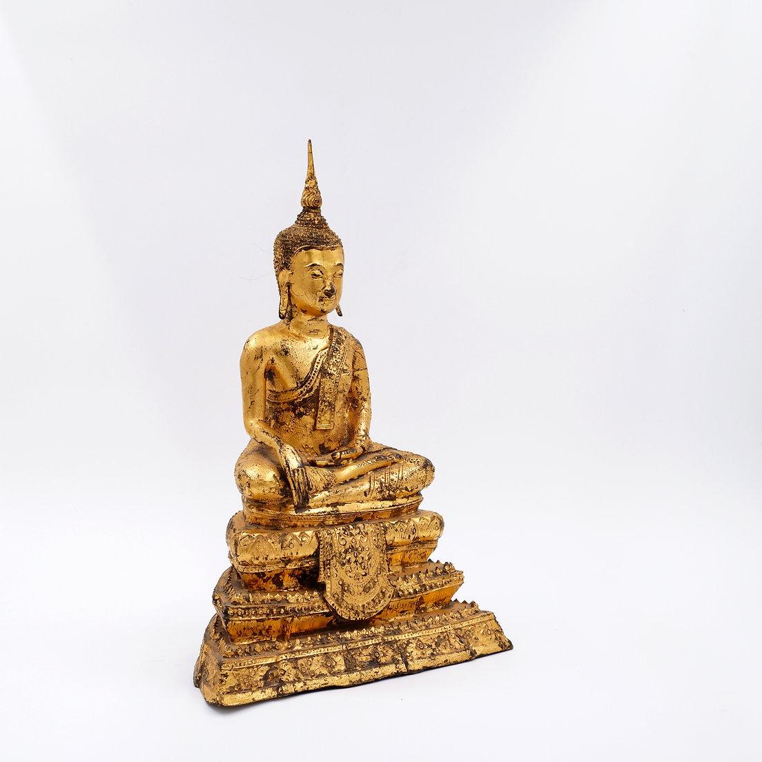 Thai Gilt Bronze Seated Earth Touching Buddha Figure, Late 19th Century For Sale 2