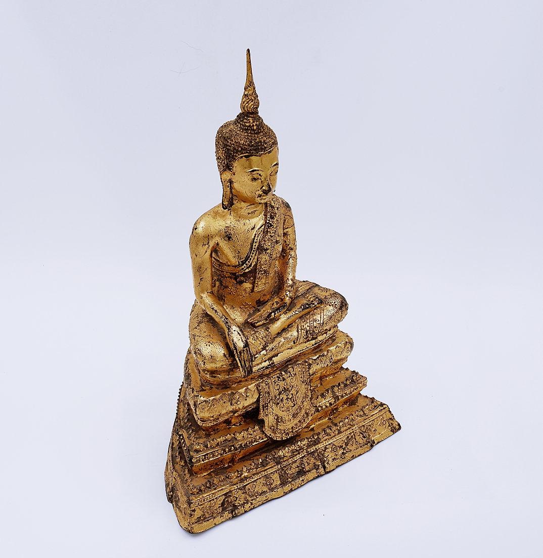 Thai Gilt Bronze Seated Earth Touching Buddha Figure, Late 19th Century For Sale 6