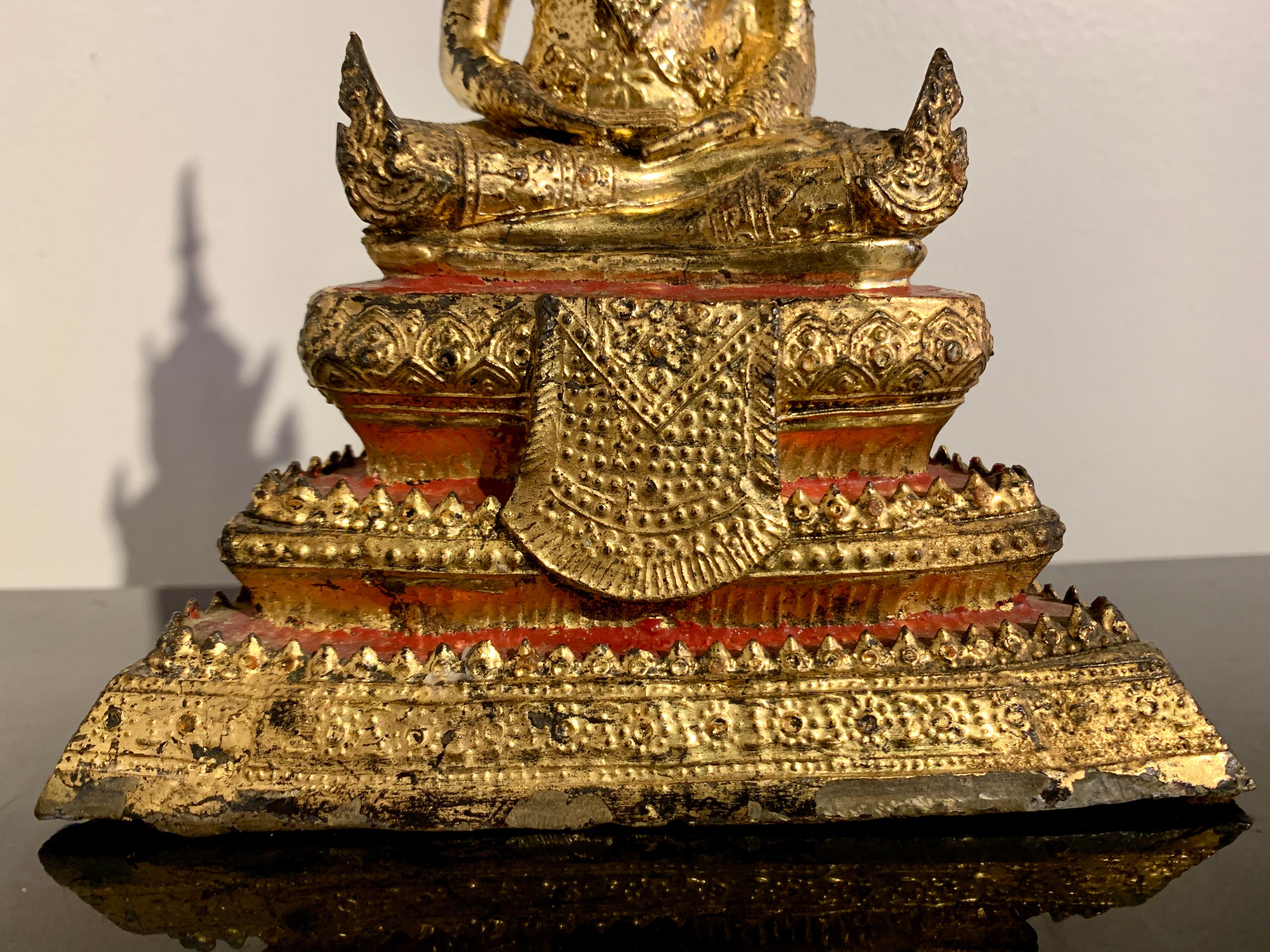 Bouddha thaïlandais en bronze doré Rattanakosin, milieu du 19e siècle, Thaïlande en vente 3