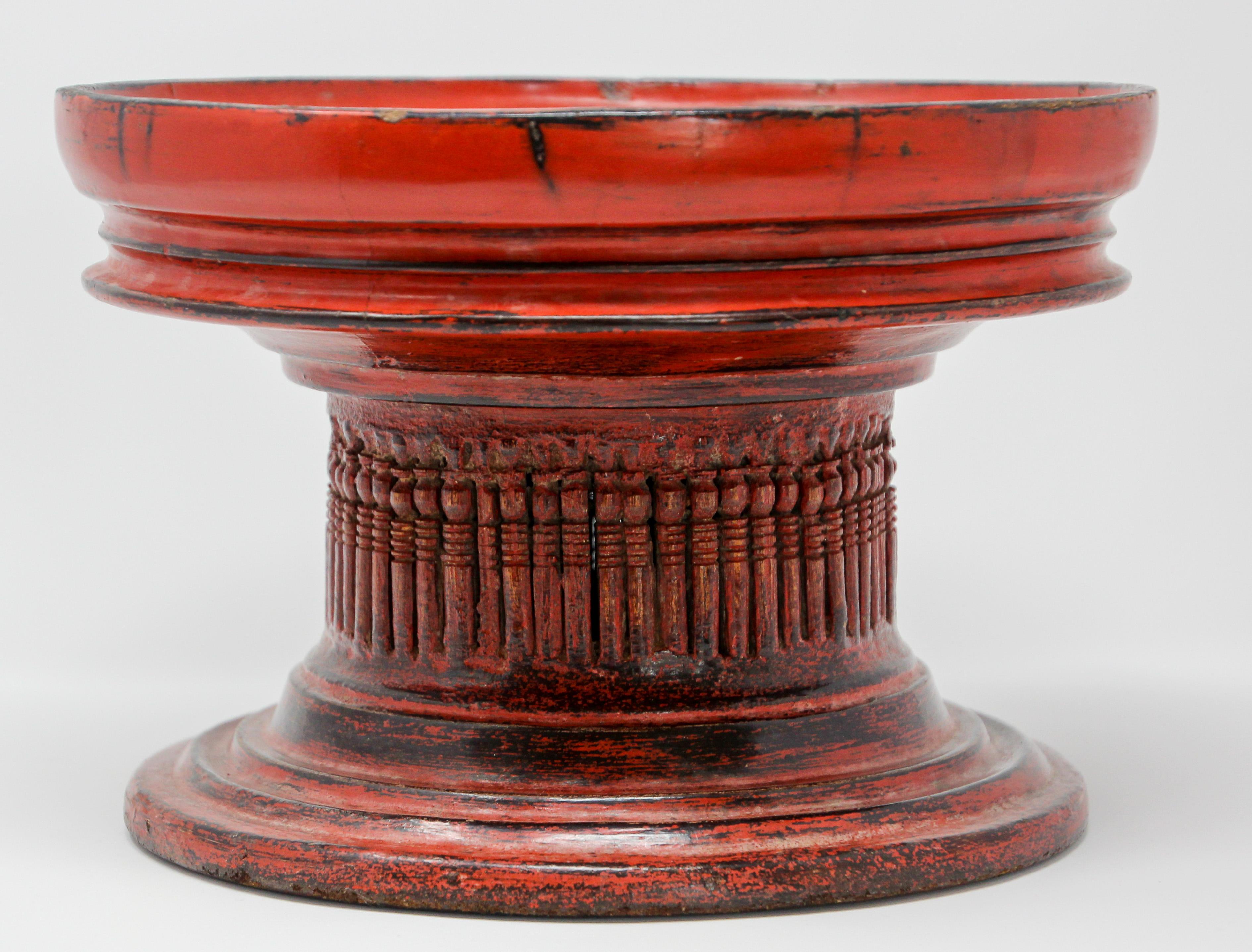 Thai red lacquered temple offering box called 