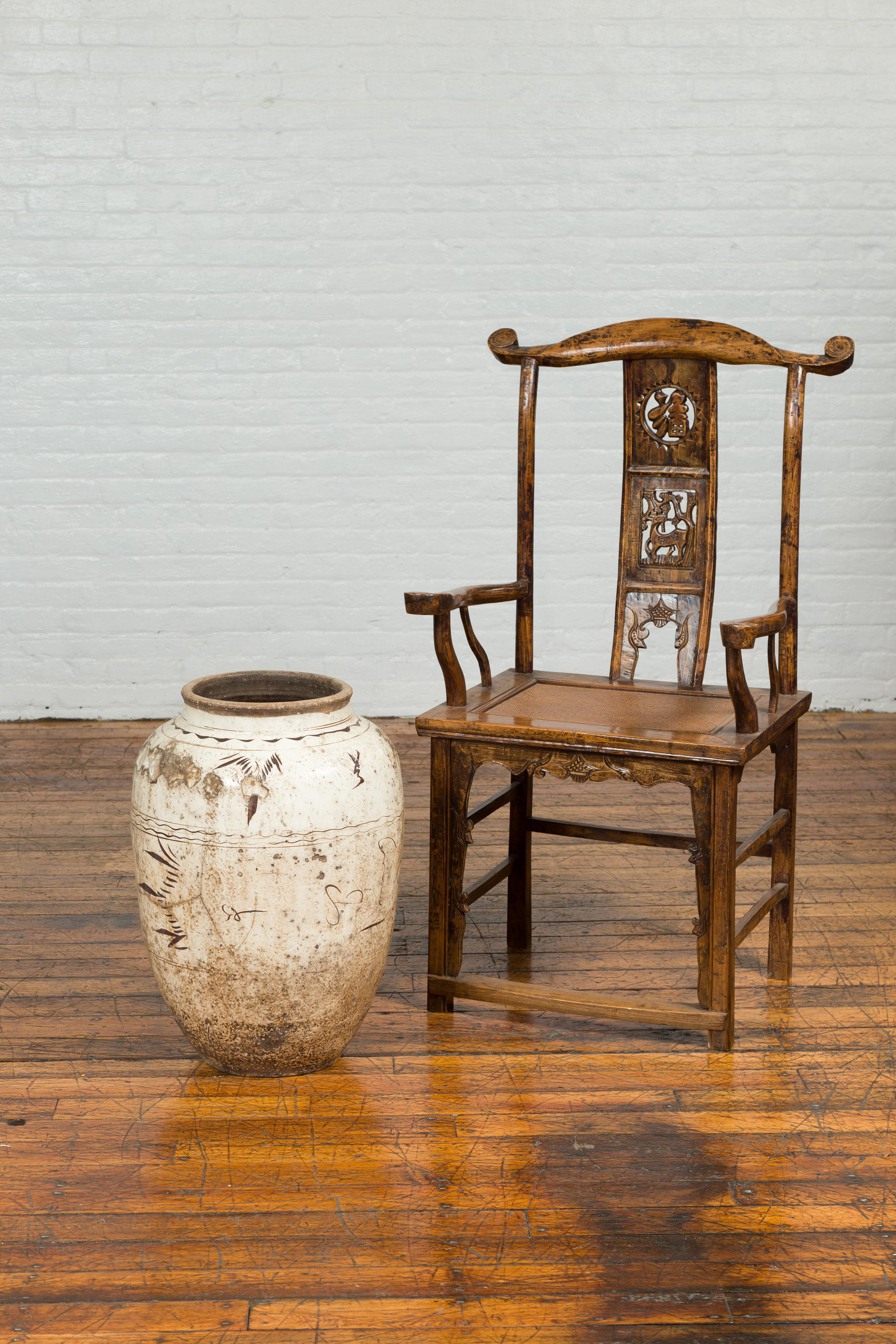 Thai Sawankhalok 1850s Exterior Water Jar with Distressed White Patina For Sale 4