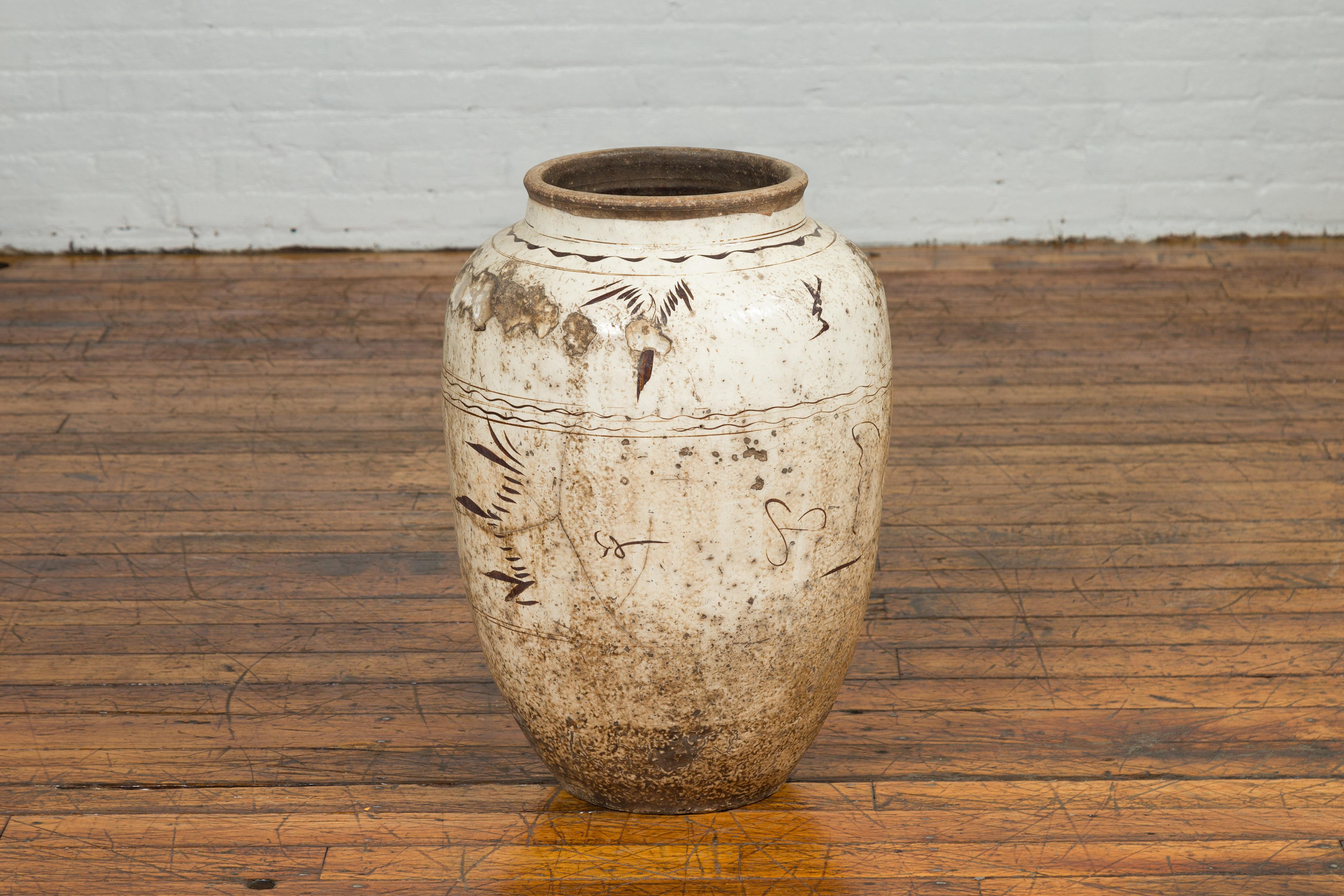 Thai Sawankhalok 1850s Exterior Water Jar with Distressed White Patina For Sale 3