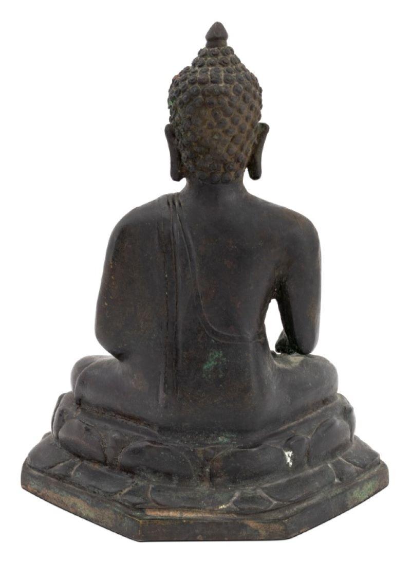 Asian Thai Seated Buddha Patinated Bronze Sculpture For Sale