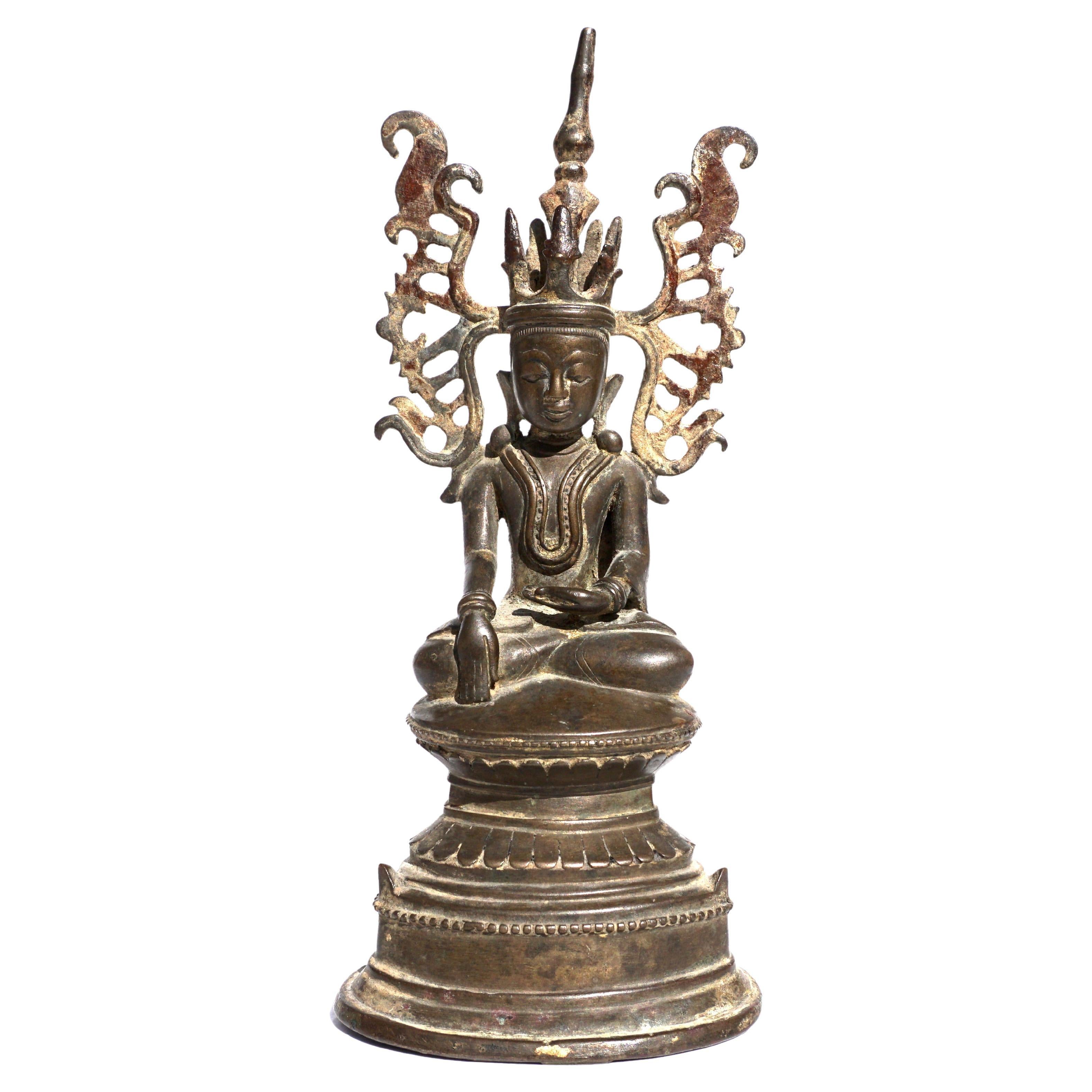 Thailändischer sitzender Buddha aus Bronze, Südostasiatisch, ca. 17. Jahrhundert