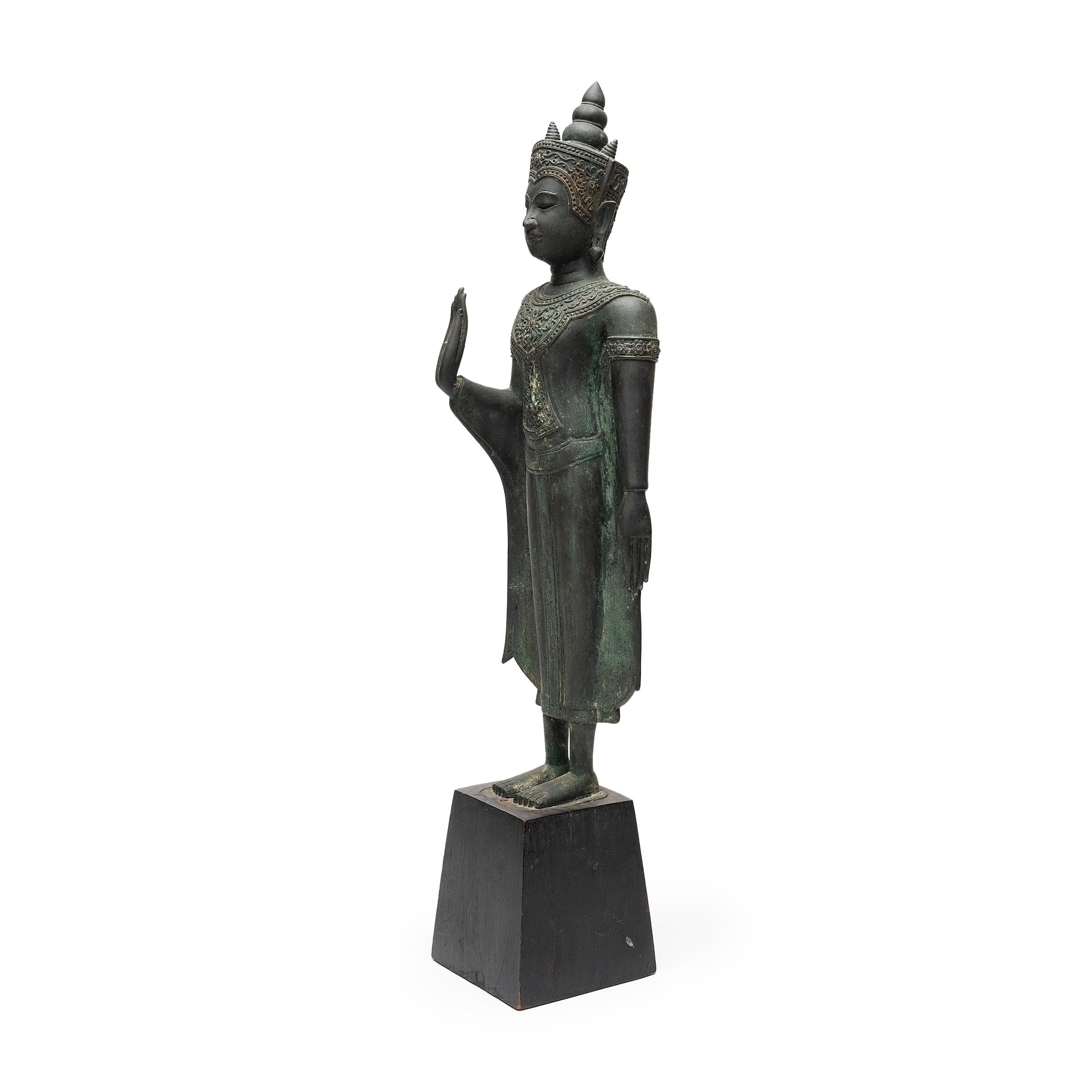 Moulage Bouddha debout de protection thaïlandais en vente