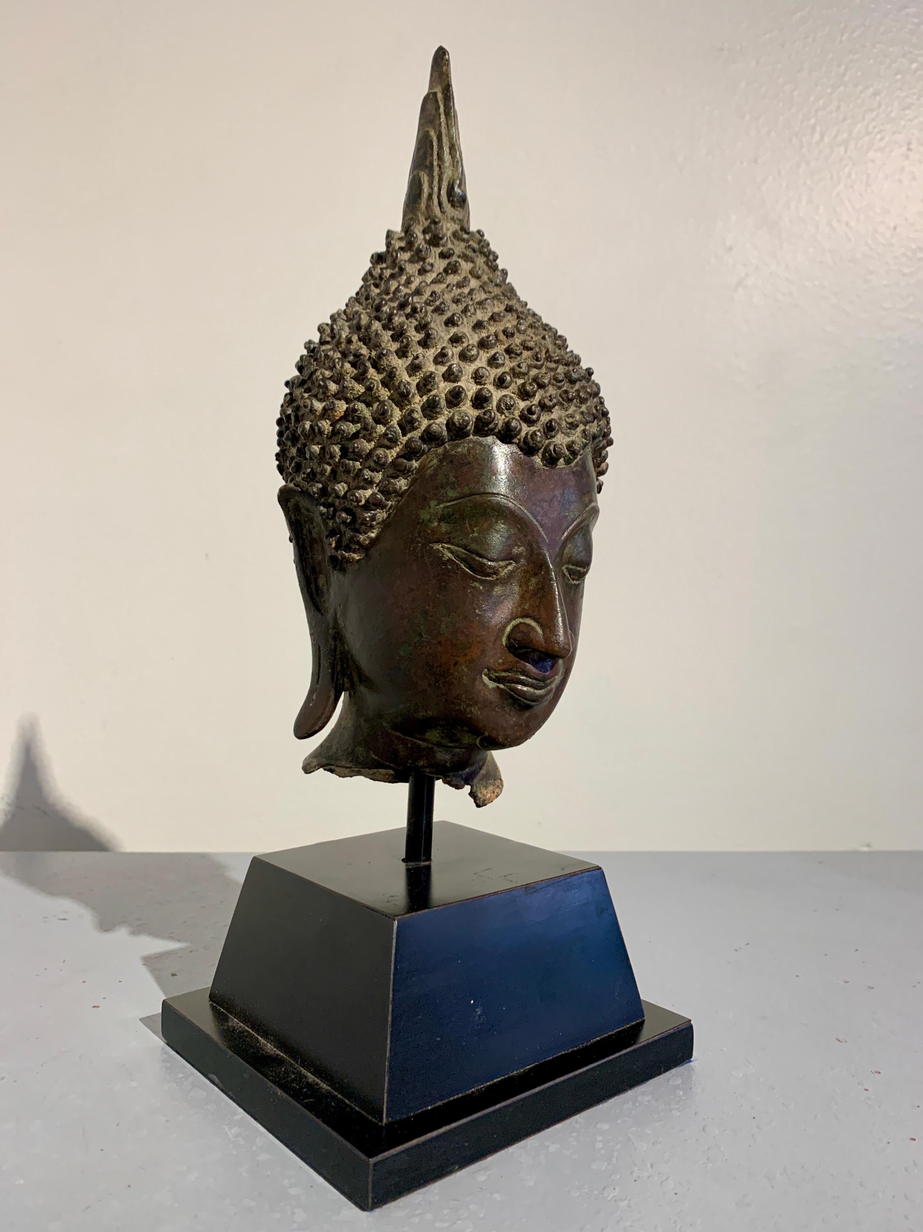 Thai Sukhothai Cast Bronze Buddha Head, 15th/16th Century, Thailand In Good Condition For Sale In Austin, TX