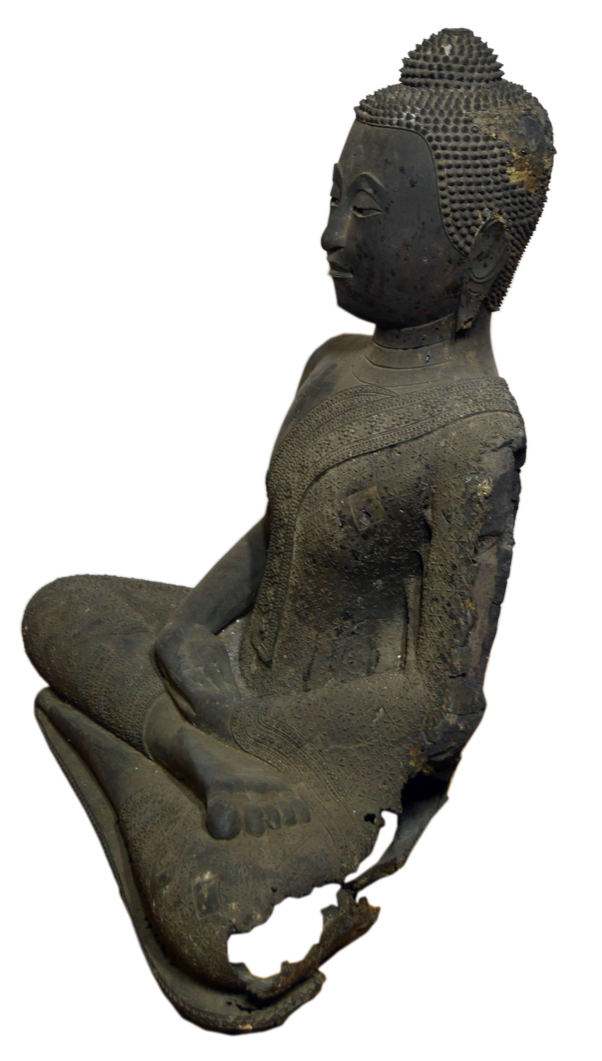 Thai Turn of the Century Bronze Seated Buddha Sculpture with Dark Patina 2