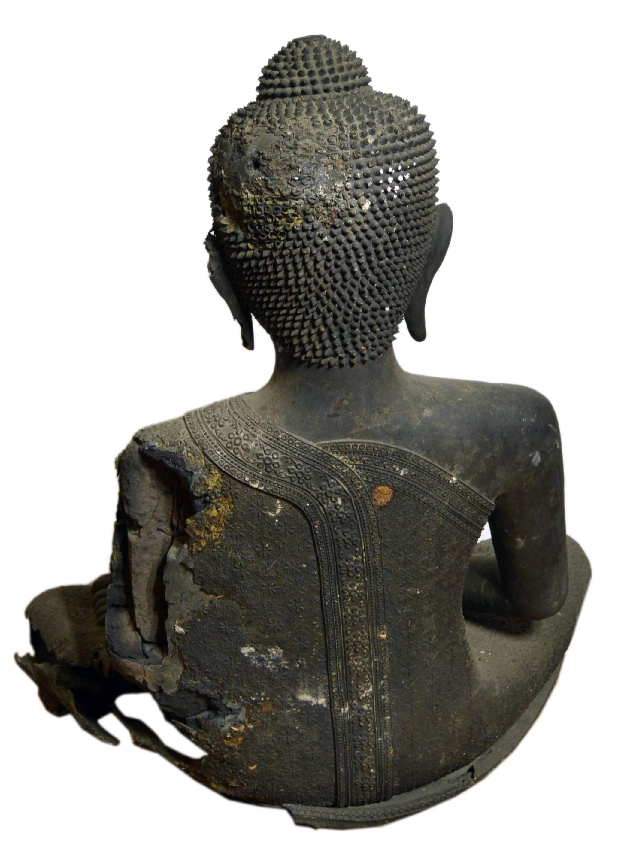 Thai Turn of the Century Bronze Seated Buddha Sculpture with Dark Patina 3