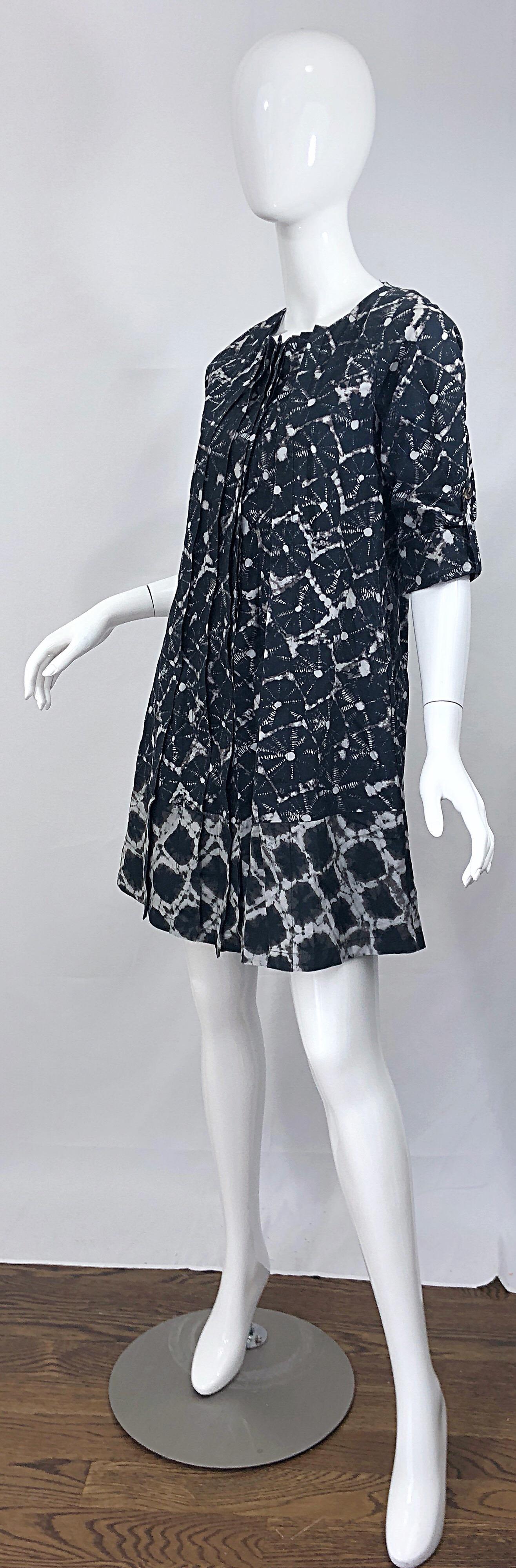 Thakoon Spring 2008 Black White Abstract Tie Dye Trapeze Swing Dress Jacket In Excellent Condition For Sale In San Diego, CA