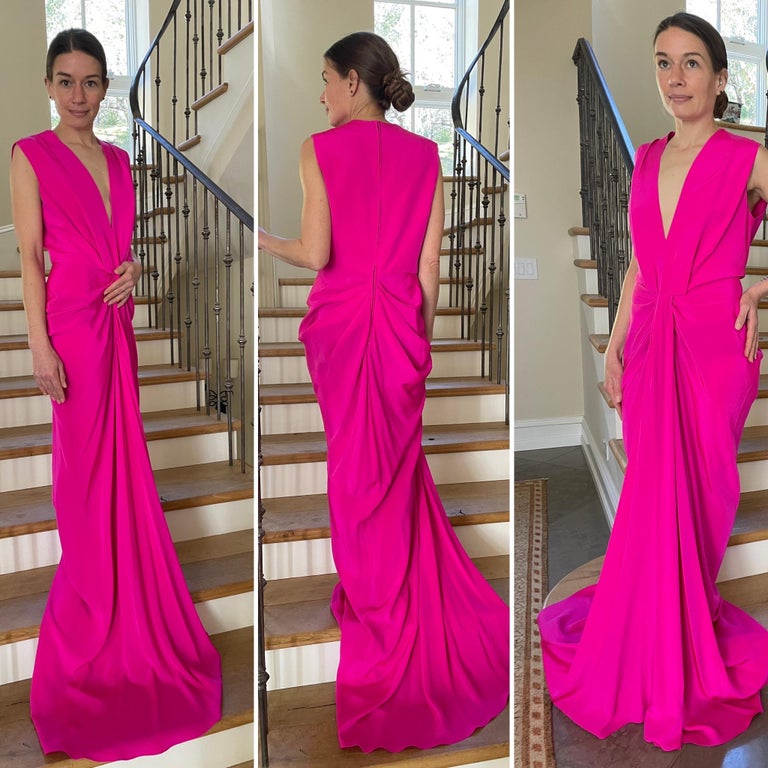 Thakoon Vintage Shocking Pink Plunging Silk Floor Pooling Evening Dress
Marked size 10 but seems to run large
Bust 44