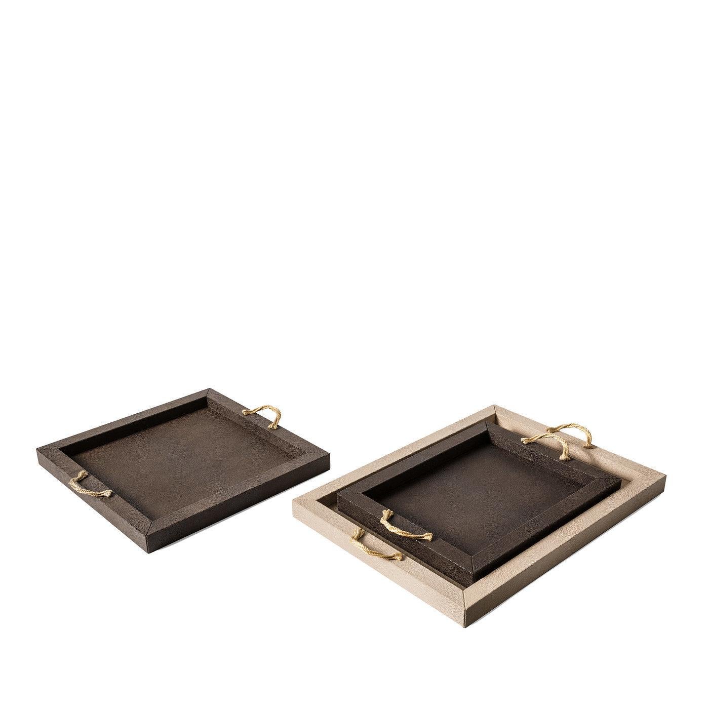 Thalia Kleines rechteckiges Tablett mit 24 Karat Gold (Italienisch) im Angebot