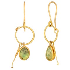 Thamara Earrings, 18 Karat Yellow Gold