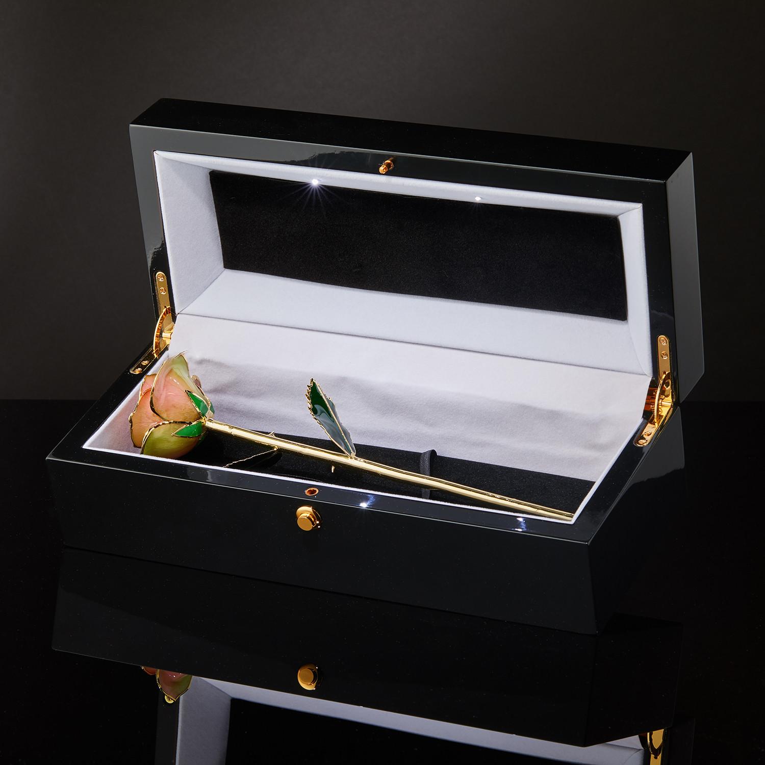 Thanksgiving Blumenstrauß, glänzender Lack, echte Rose in 24k Gold mit LED-Halterung für Damen oder Herren im Angebot