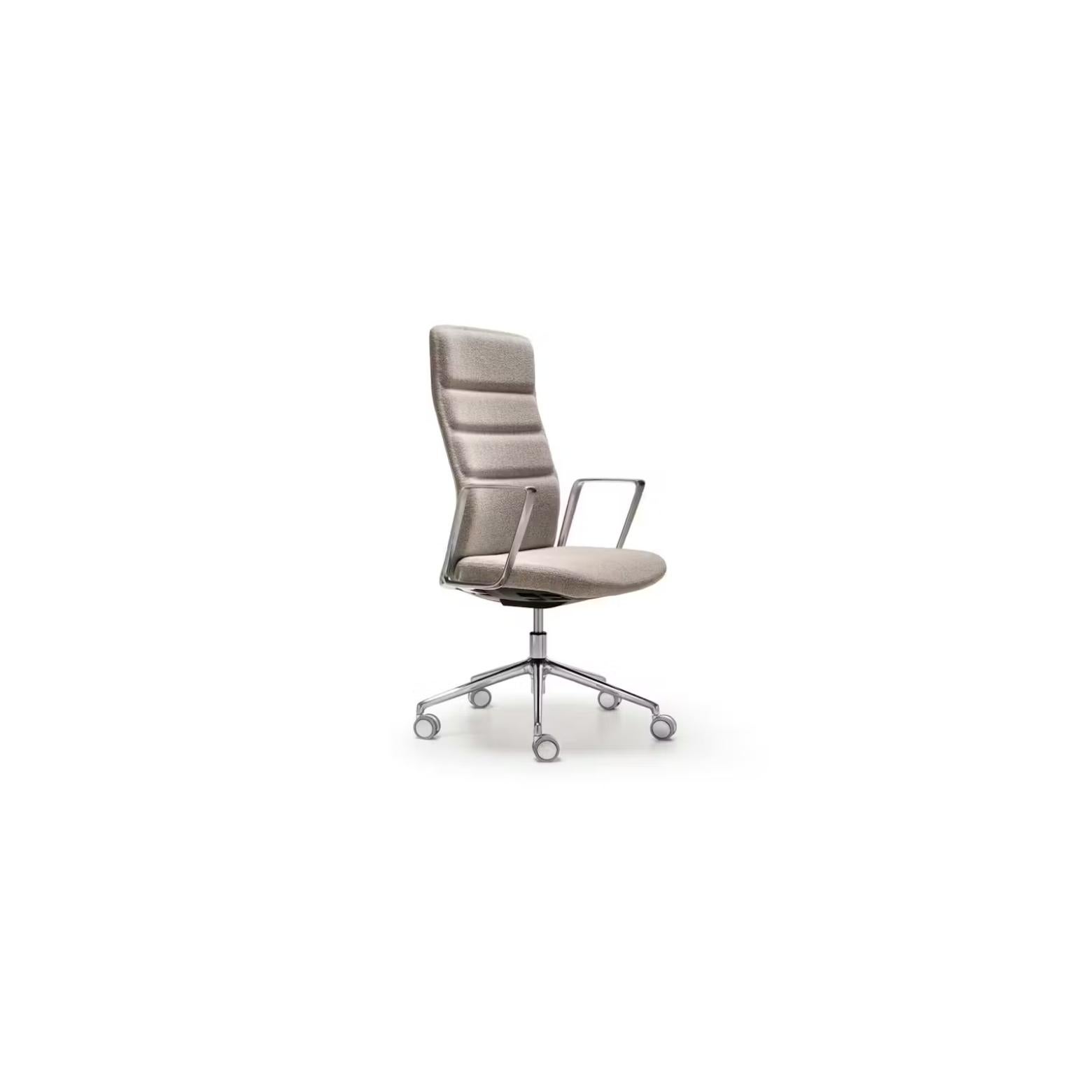 That's It Executive Armchair, Upholstered Backrest & Aluminum by Quinti Sedute In New Condition For Sale In Geneve, CH