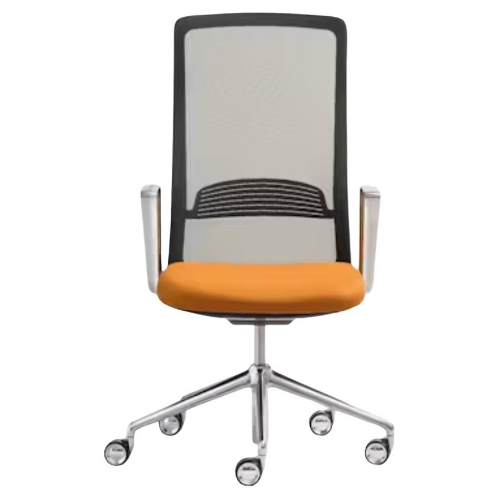 That's It Net Managerial Armchair With Mesh Backrest & Aluminum by Quinti Sedute