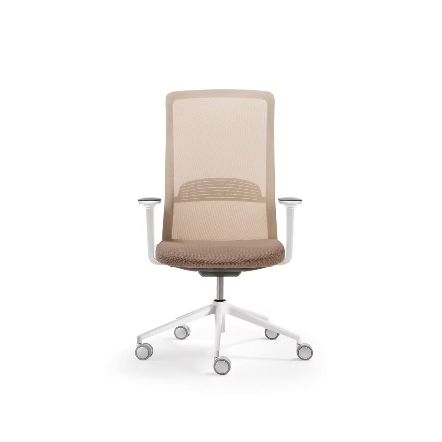 Contemporary That's It Plastic Net Armchair In Mesh & Polypropylene by Quinti Sedute For Sale