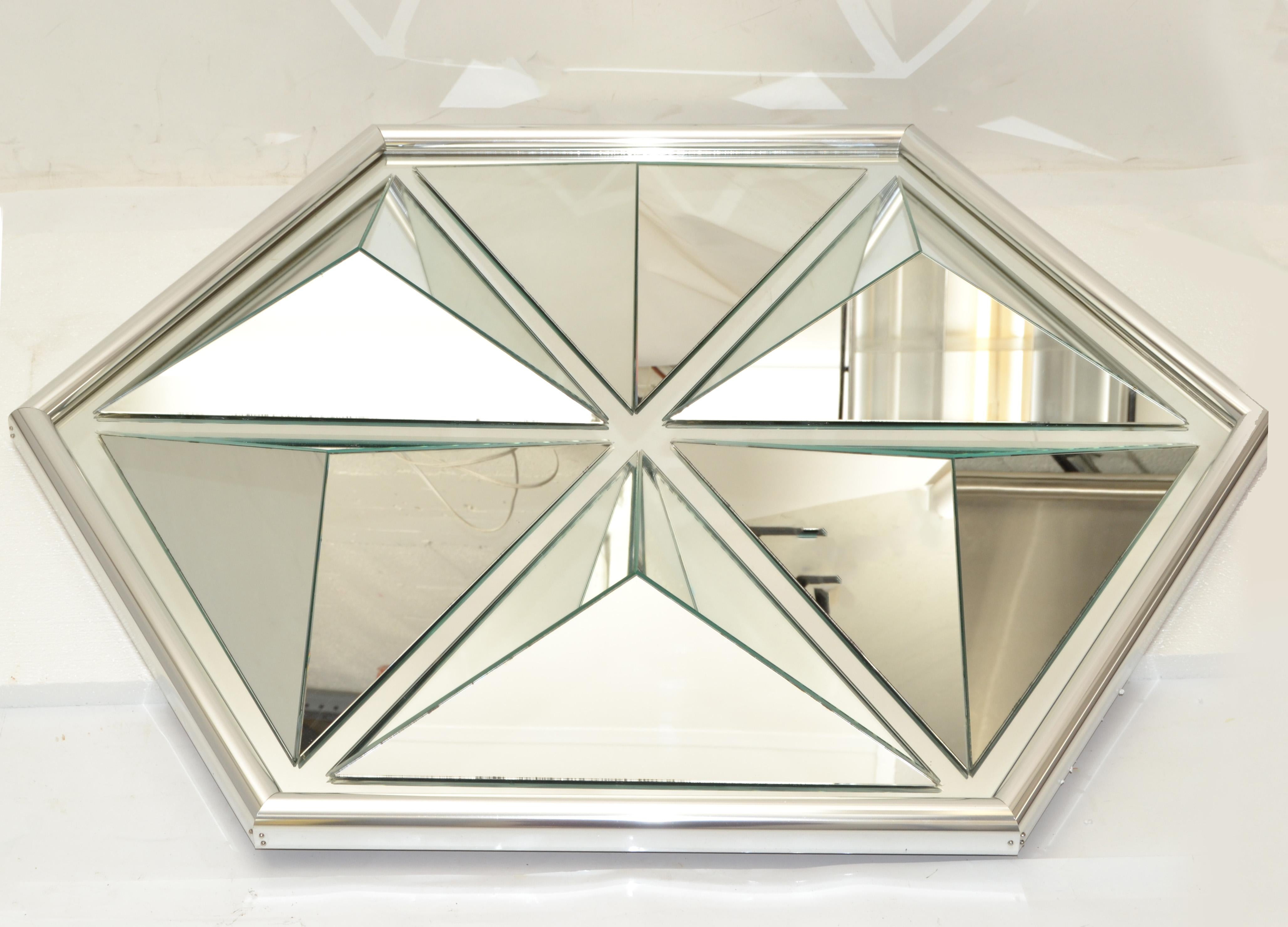 Diamond Shaped Faceted Octagonal Wall Mirror  For Sale 6