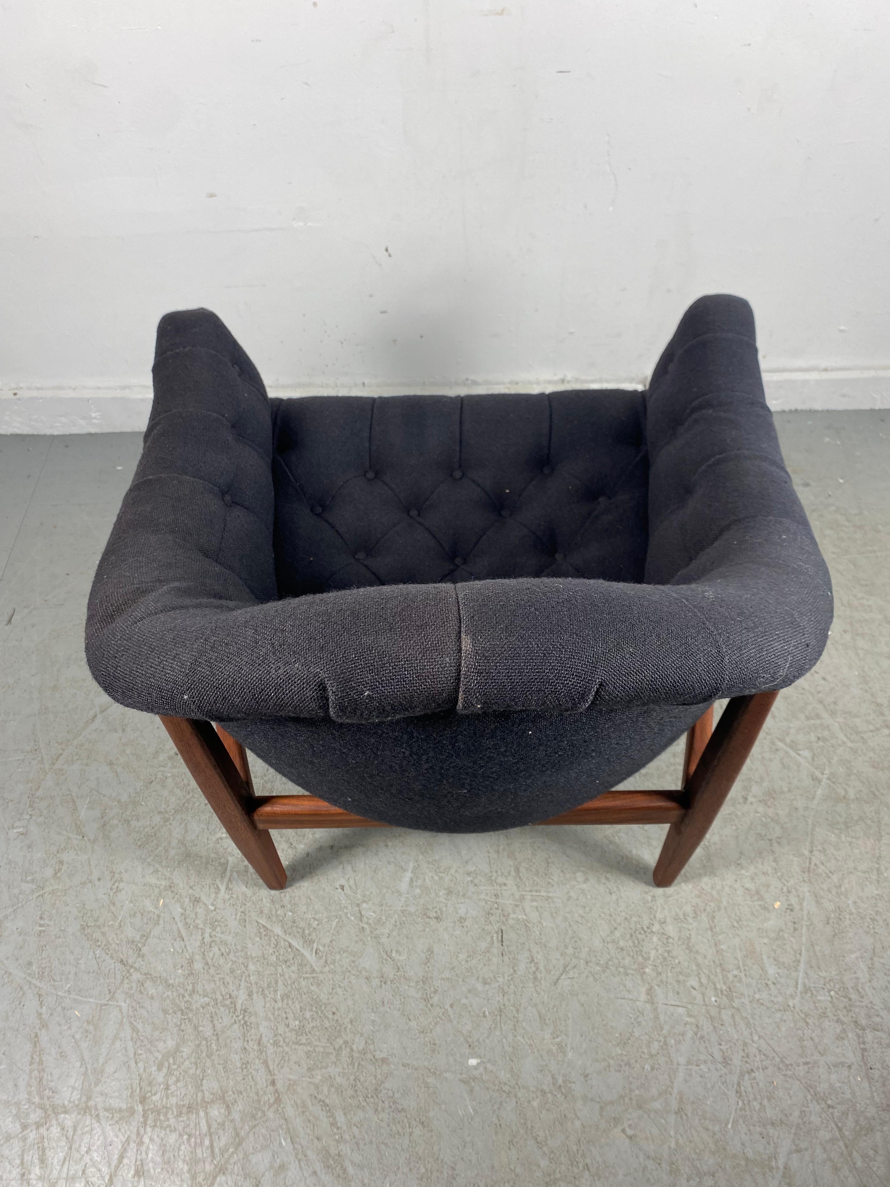 Thayer Coggin von Milo Baughman Seltener Loungesessel mit ausgestelltem Rahmen, ca. 1965 (Mitte des 20. Jahrhunderts) im Angebot