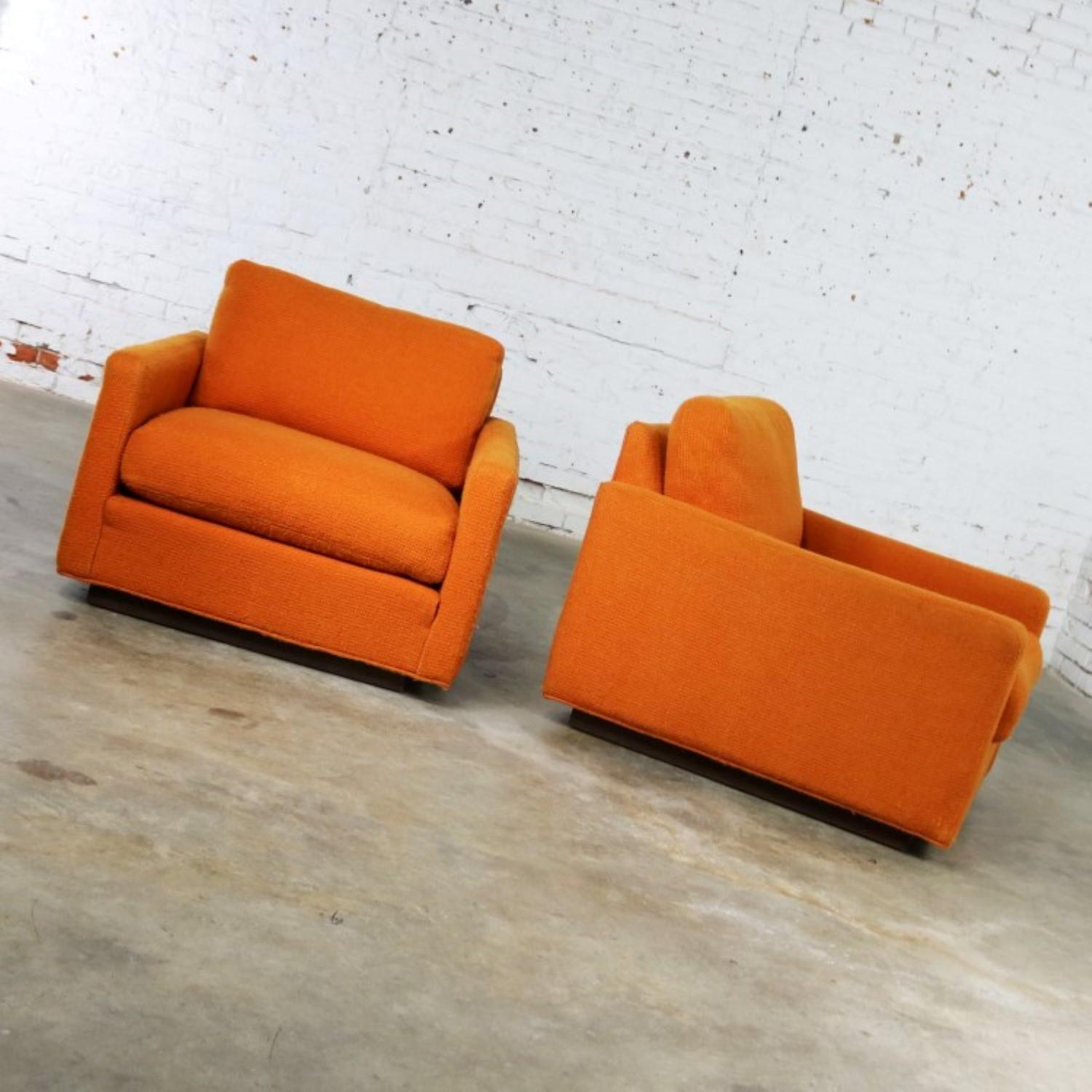Thayer Coggin Cube Lounge Chairs Orange Lawson Style Attributed to Milo Baughman In Good Condition In Topeka, KS